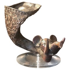 Ancienne corne de buffle de cérémonie royale africaine Bamum "Ndu Nyiet"