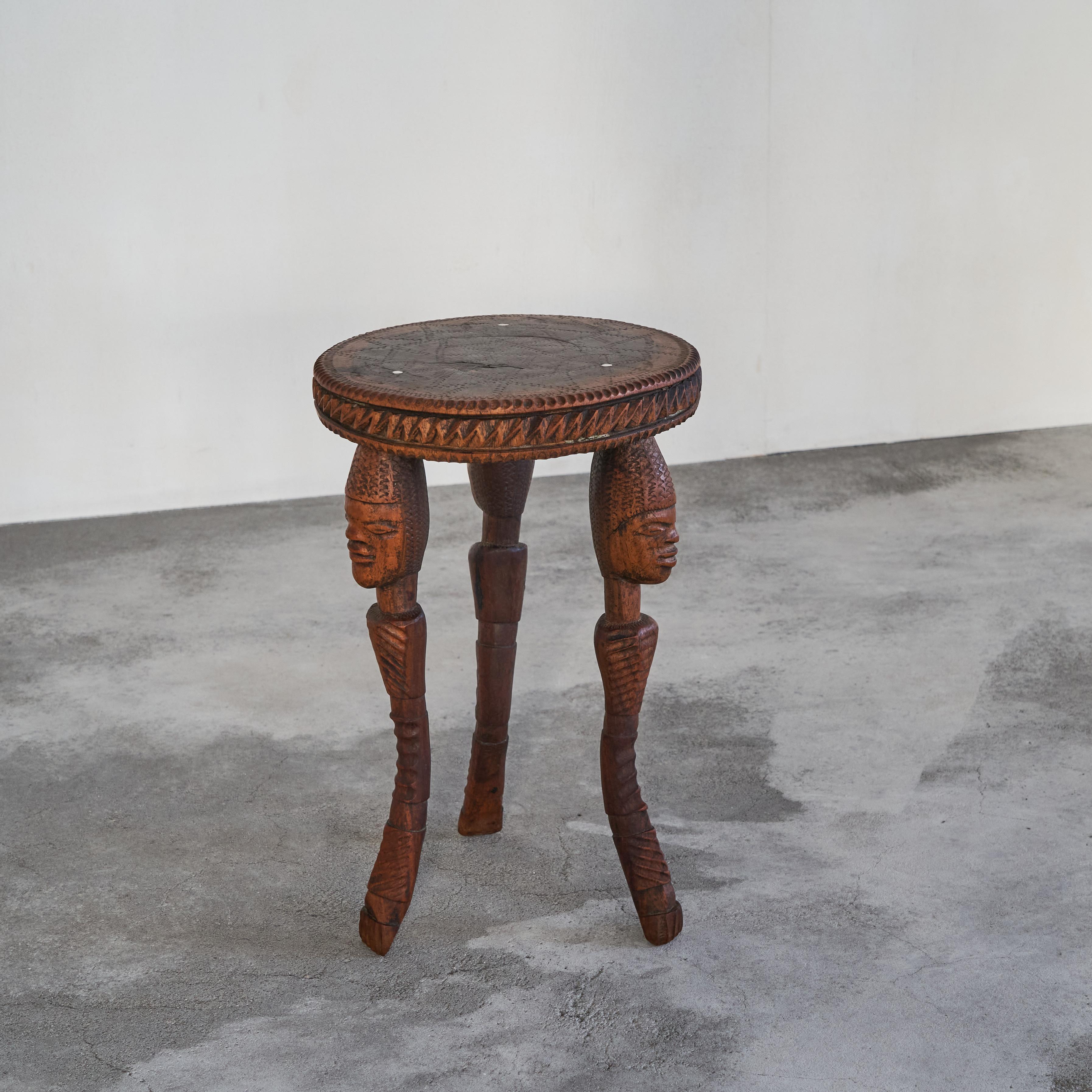 Antique African Side Table in Carved Solid Wood and Inlayed Bone For Sale 2