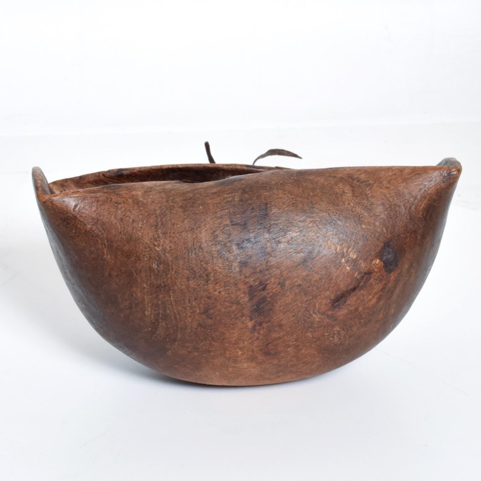 antique african wooden bowls