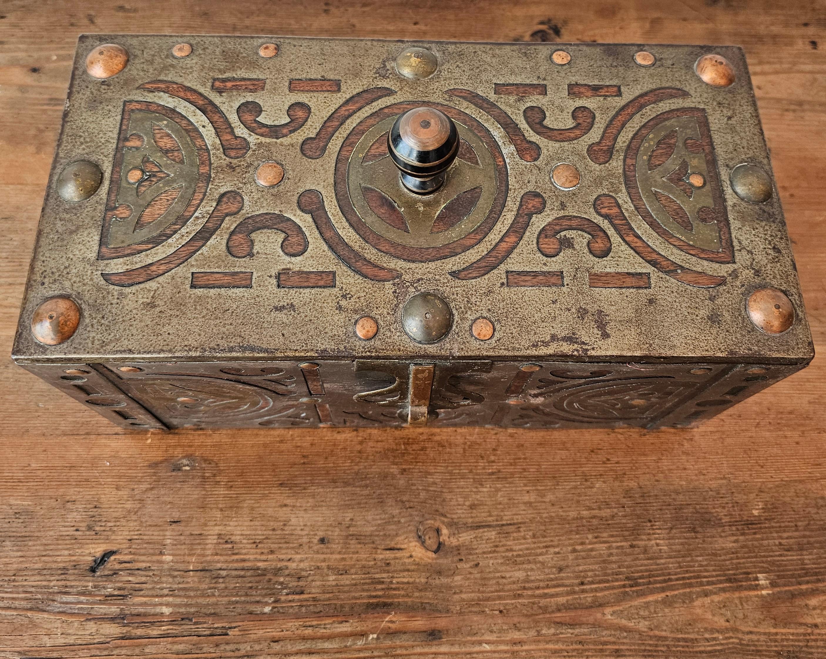 Antique African Tuareg Mauritania Mixed Metal Mounted Wood Table Box In Good Condition In Forney, TX
