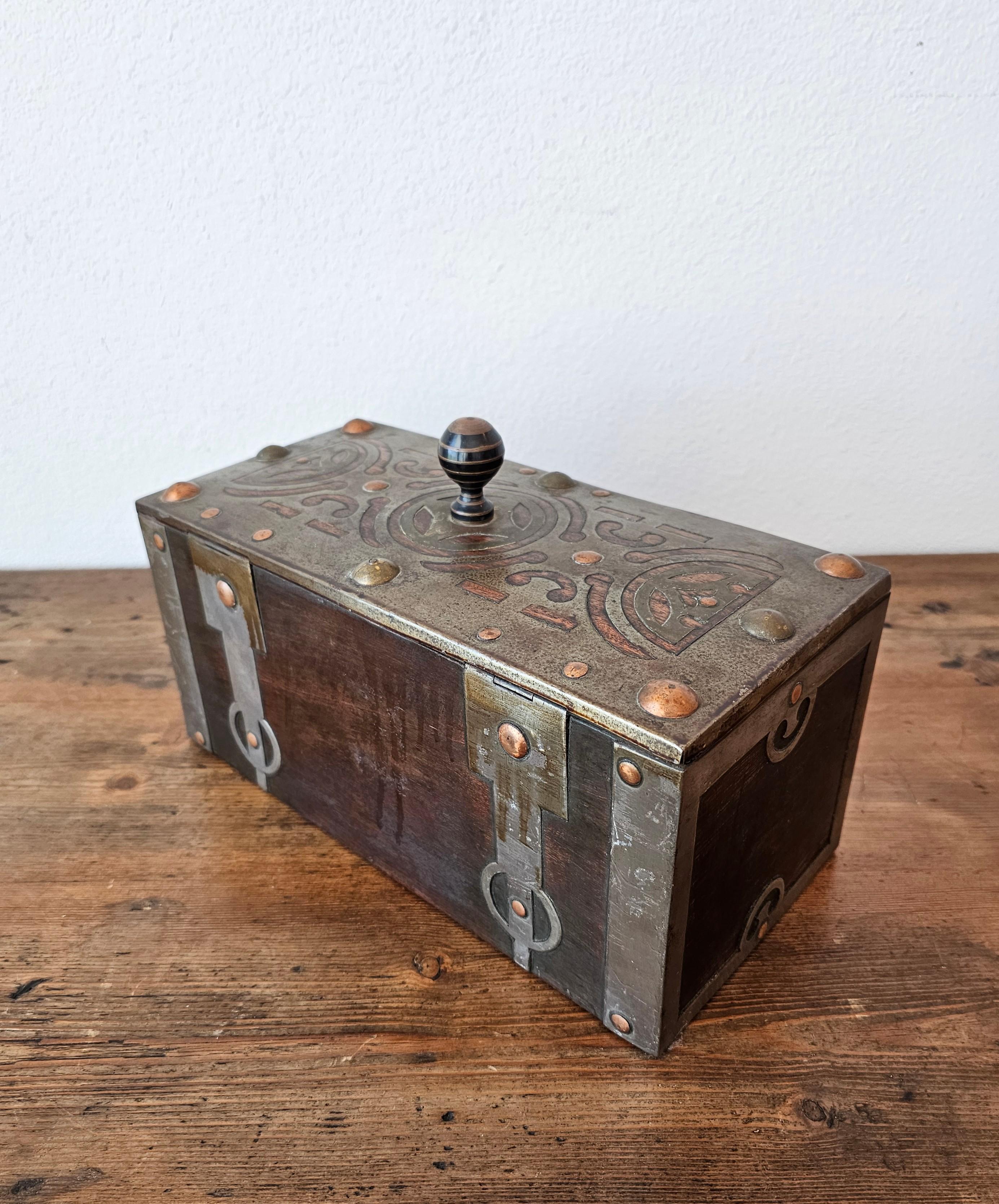 Antique African Tuareg Mauritania Mixed Metal Mounted Wood Table Box 2