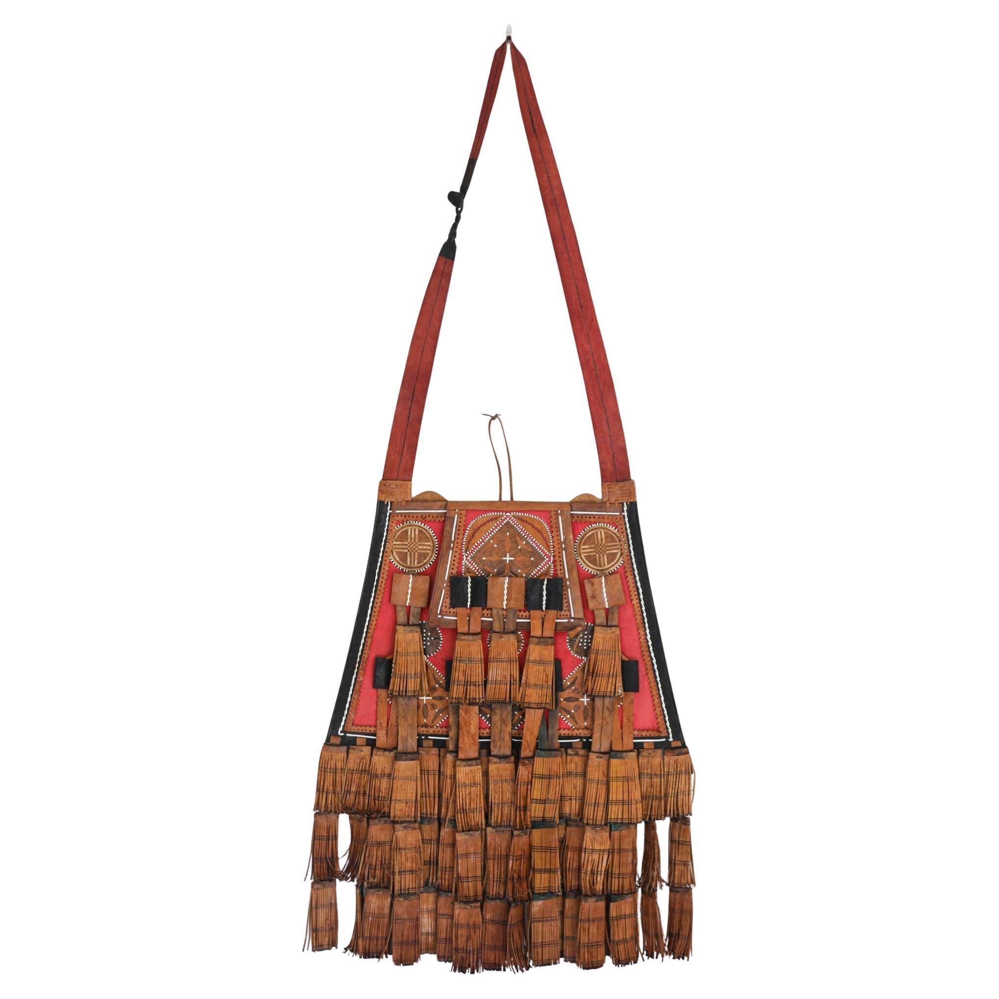 Sac africain touareg antique en cuir rouge, noir et Brown