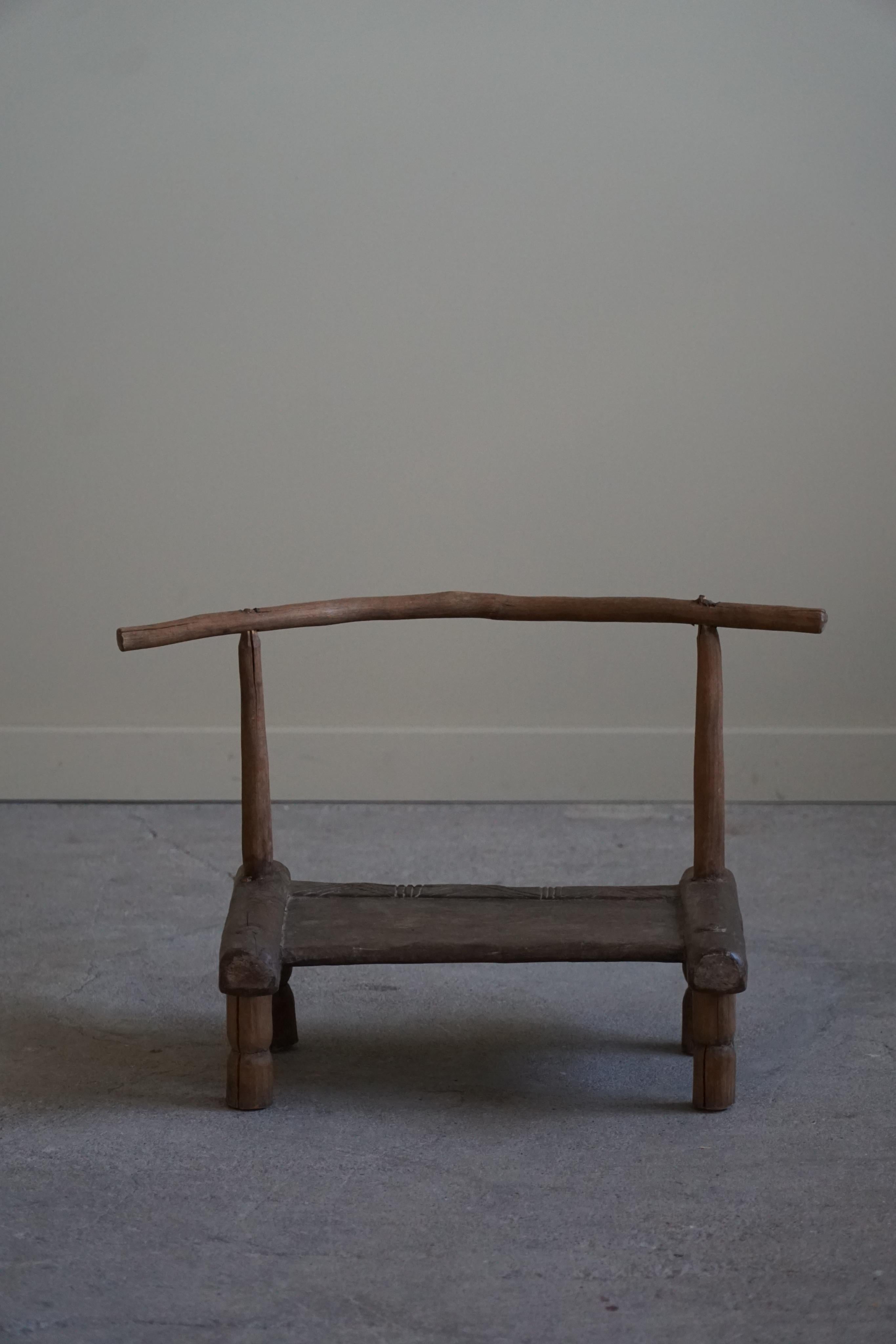 Tabouret / chaise Wabi Sabi africain ancien, Objects for Objects, début du 20e siècle État moyen - En vente à Odense, DK