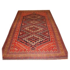 Antico tappeto Afshar lungo con grande disegno a medaglione, circa 1880