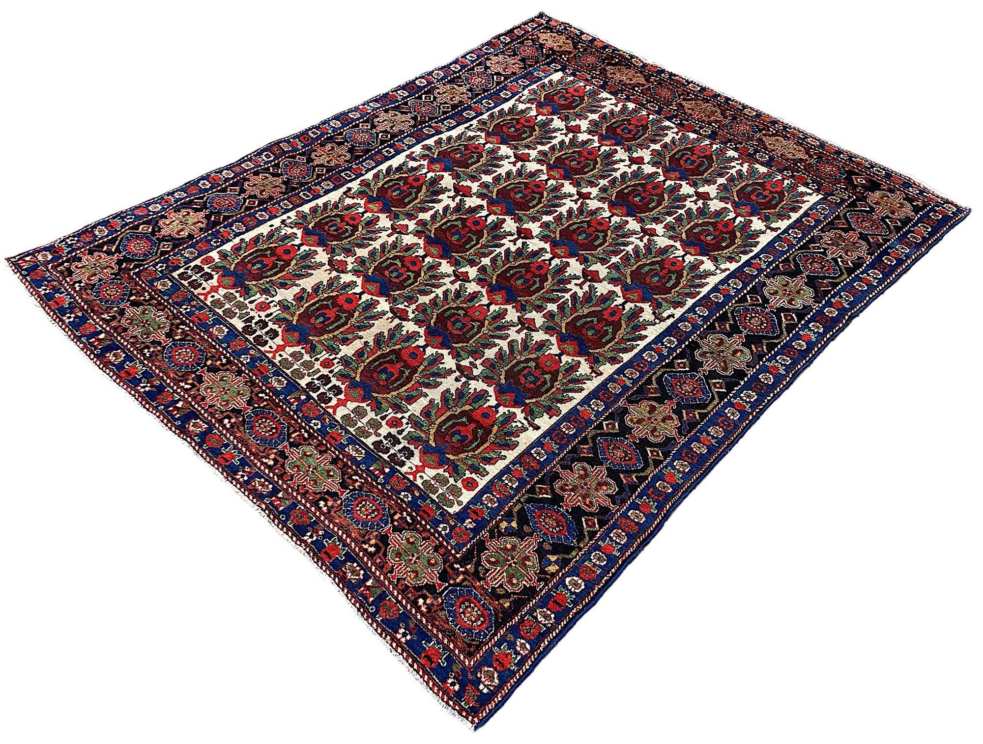 Antique Afshar Rug 1.85m x 1.48m In Good Condition For Sale In St. Albans, GB