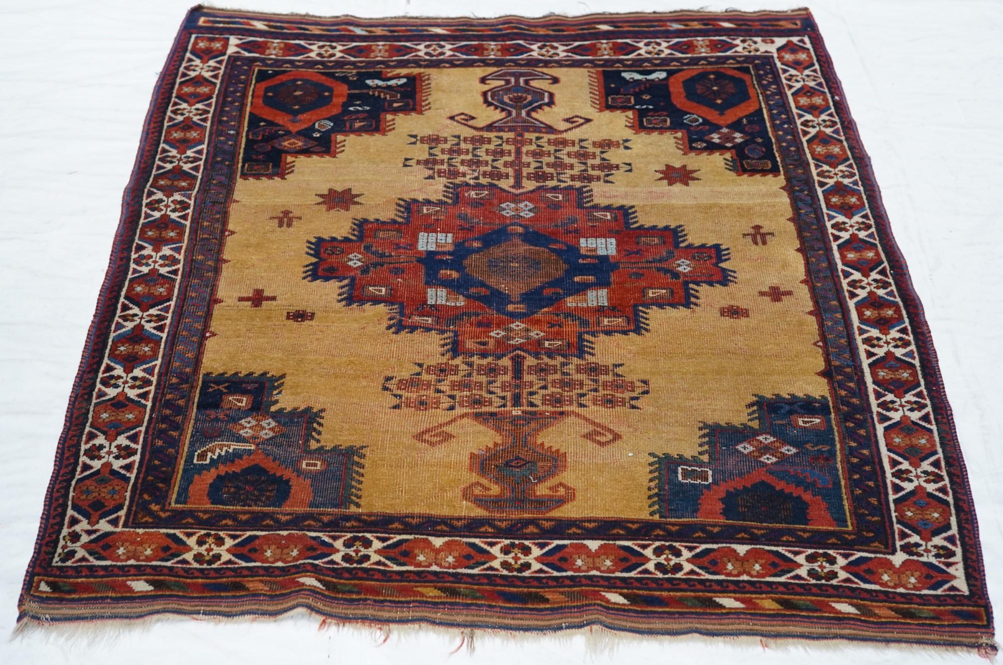 Antiker Afshar-Teppich im Angebot 2