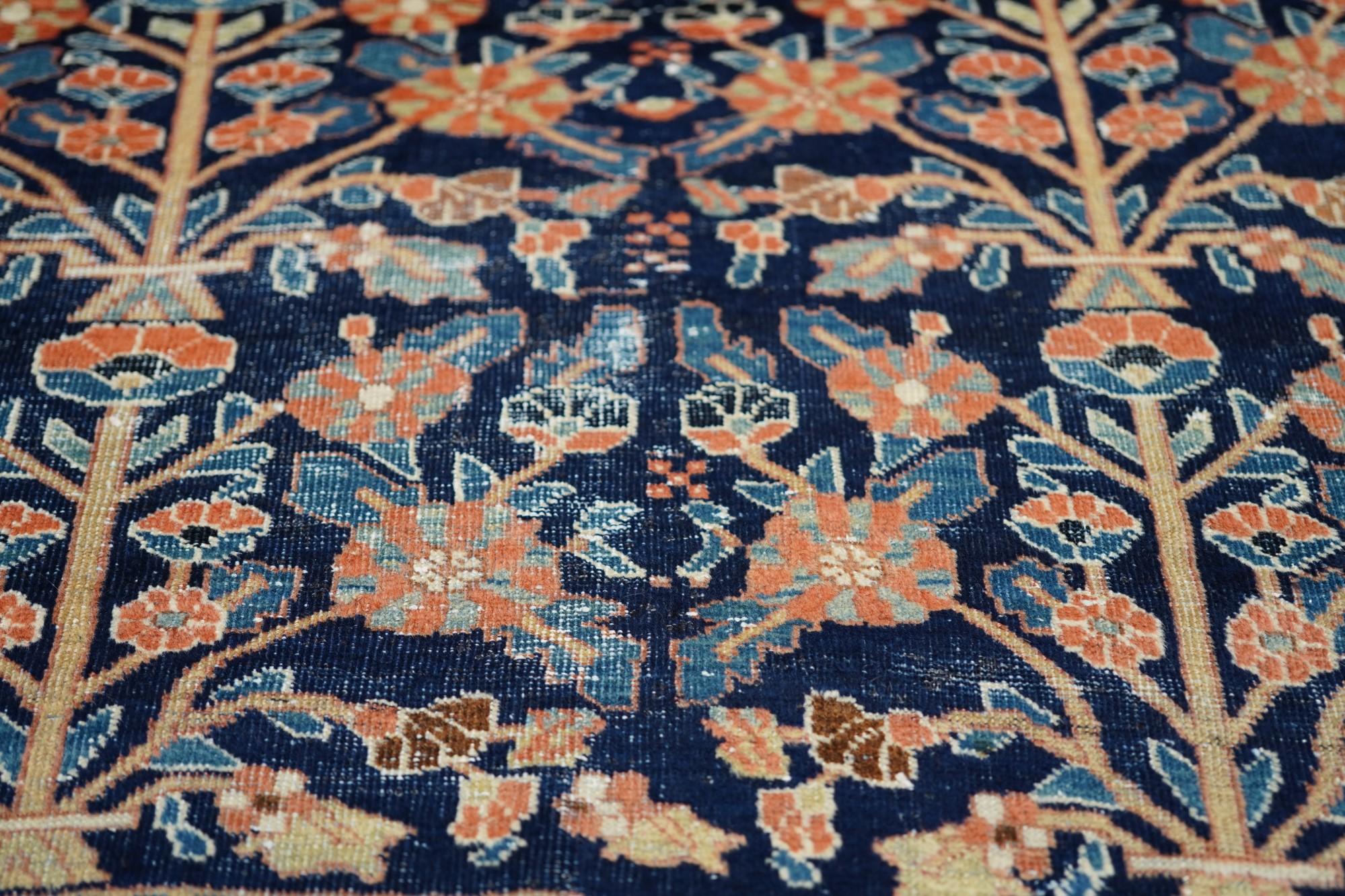 Antiker Afshar-Teppich 3'11'' x 5'0'' (Frühes 20. Jahrhundert) im Angebot