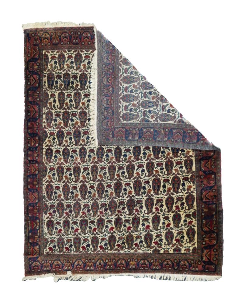 Antiker Afshar-Teppich 5'11'' x 7'4''. Bezieht sich auf die Stämme in Südpersien (Provinz Kerman), die eine Vielzahl von Stilen weben, darunter Herati, Boteh, Medaillon, Textil, Streifen, städtisch und rustikal. Antike Exemplare bestehen