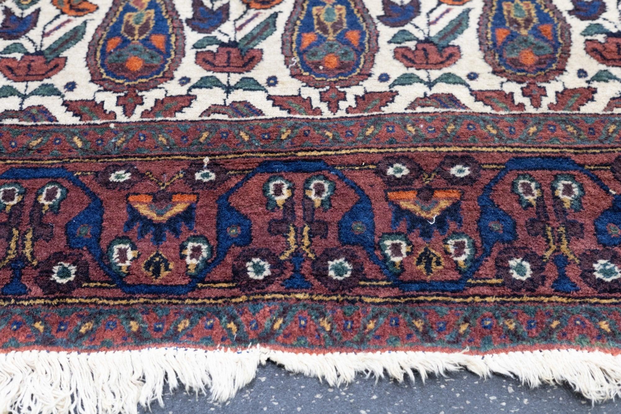 Antiker Afshar-Teppich 5'11'' x 7'4'' (Persisch) im Angebot