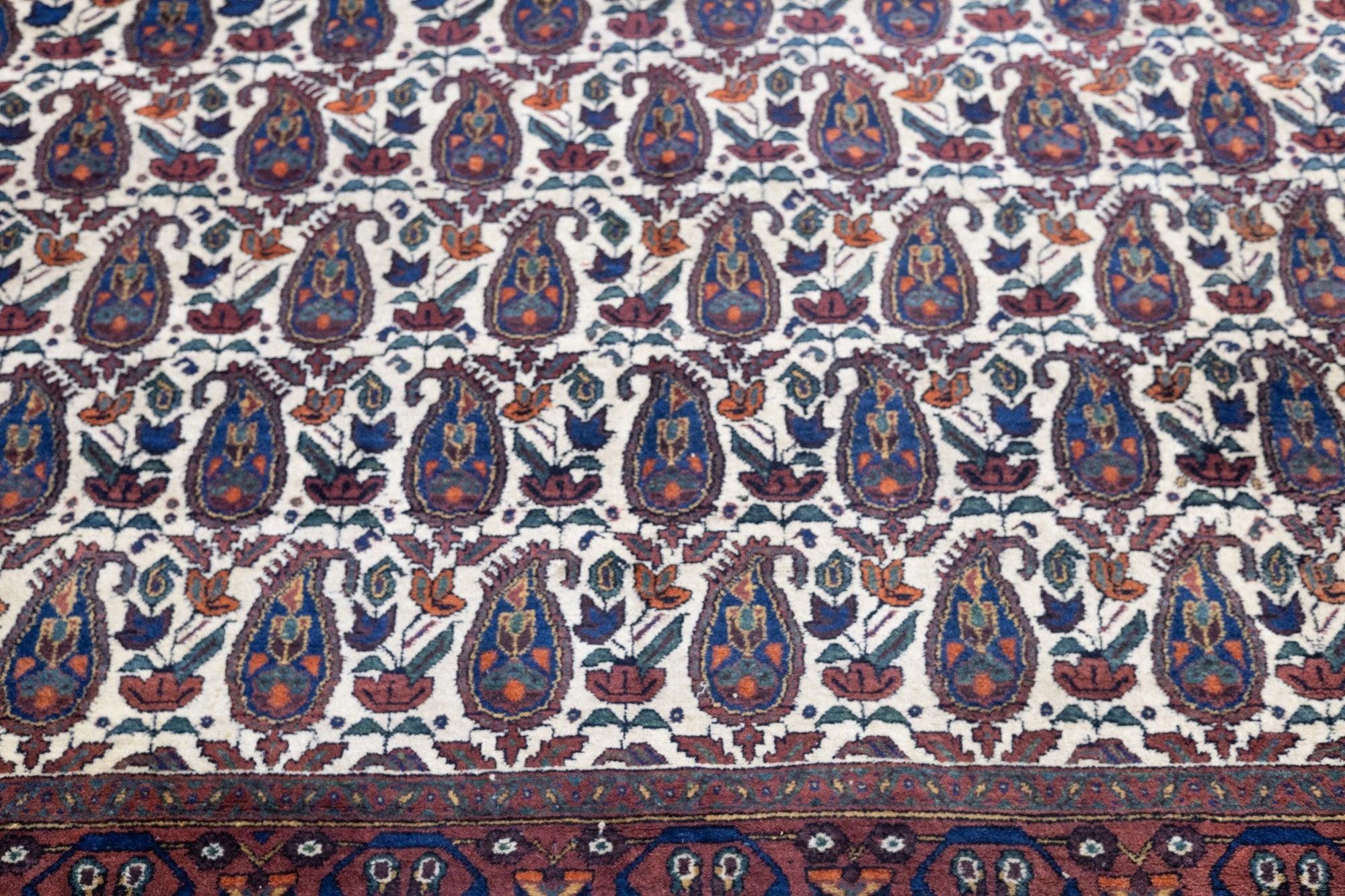 Antiker Afshar-Teppich 5'11'' x 7'4'' (Handgeknüpft) im Angebot