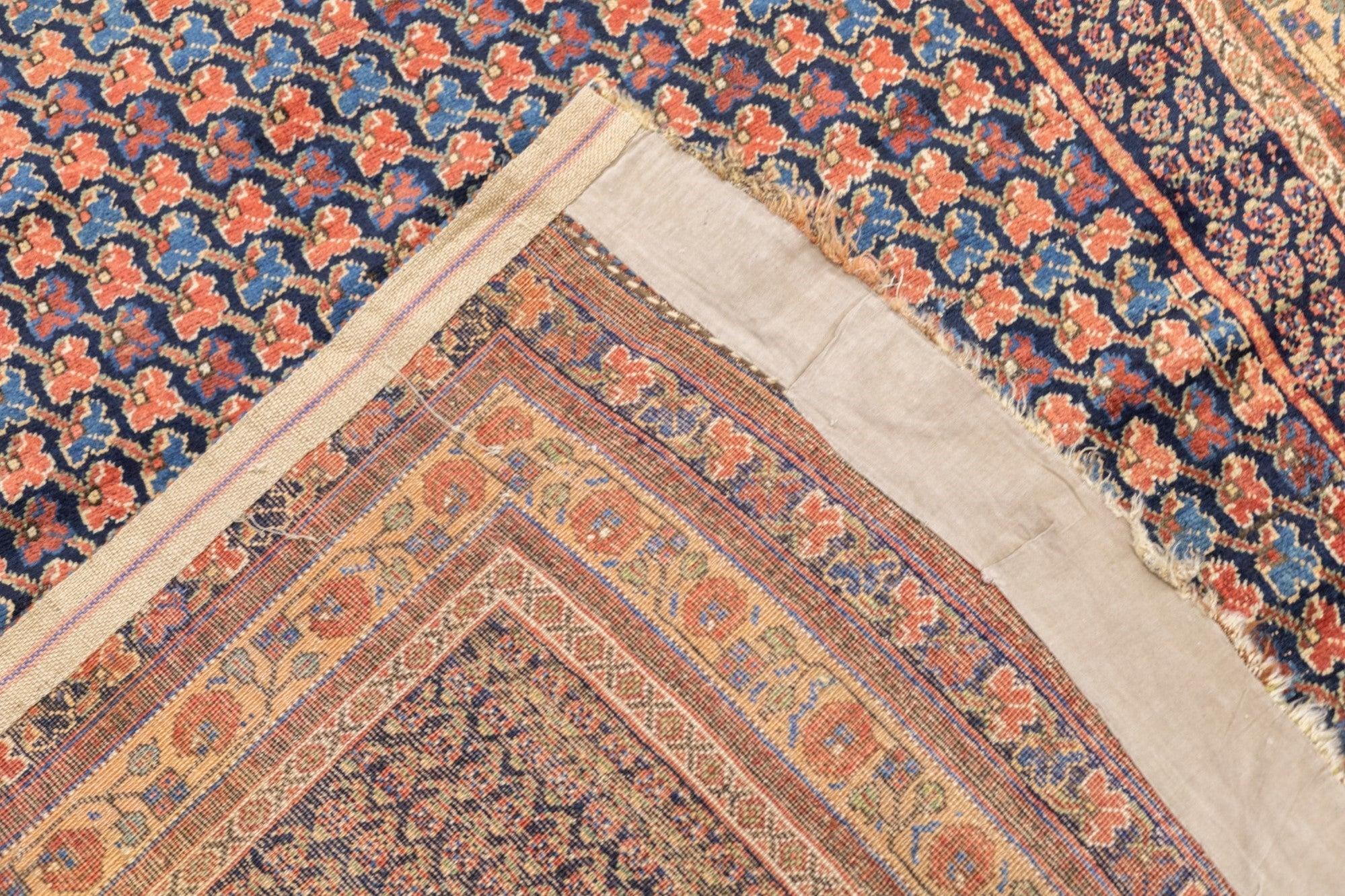 Antiker Afshar-Teppich 5'4'' x 7'11'' im Angebot 4