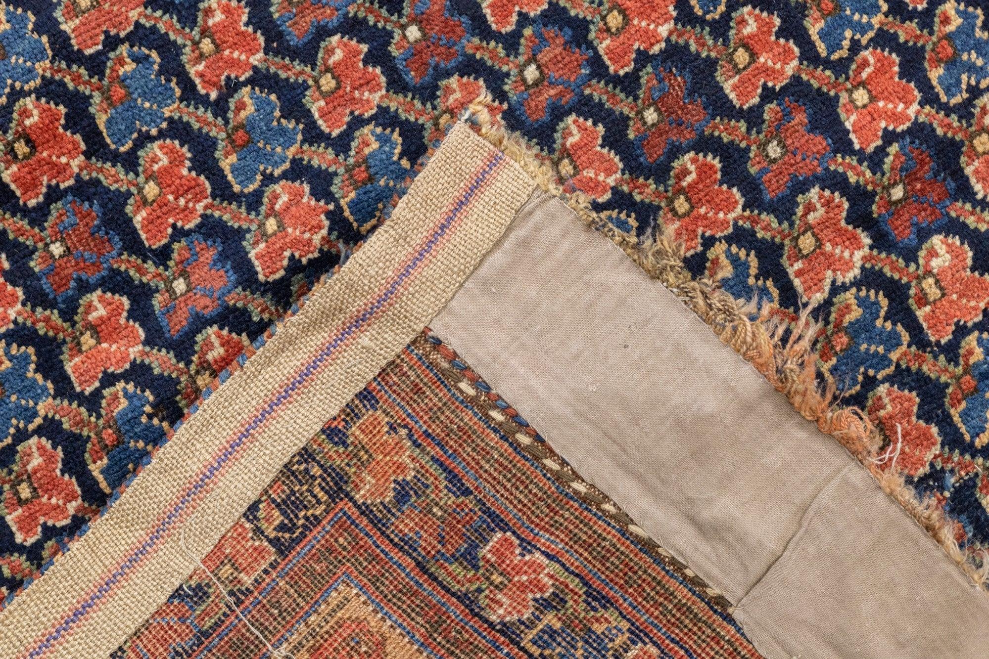 Antiker Afshar-Teppich 5'4'' x 7'11'' im Angebot 5