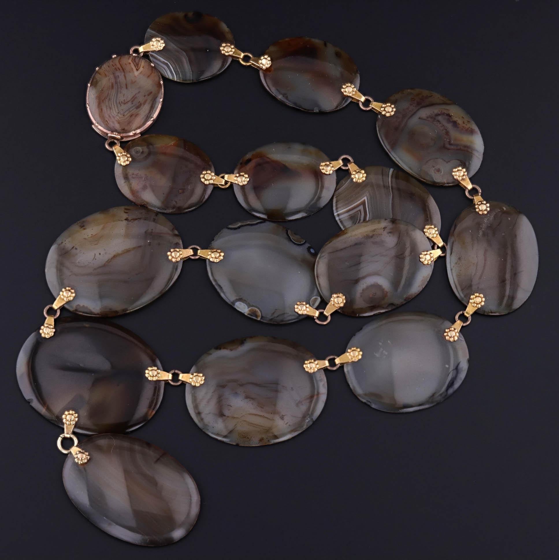 Taglio ovale Collana antica di agata in oro 18 carati in vendita