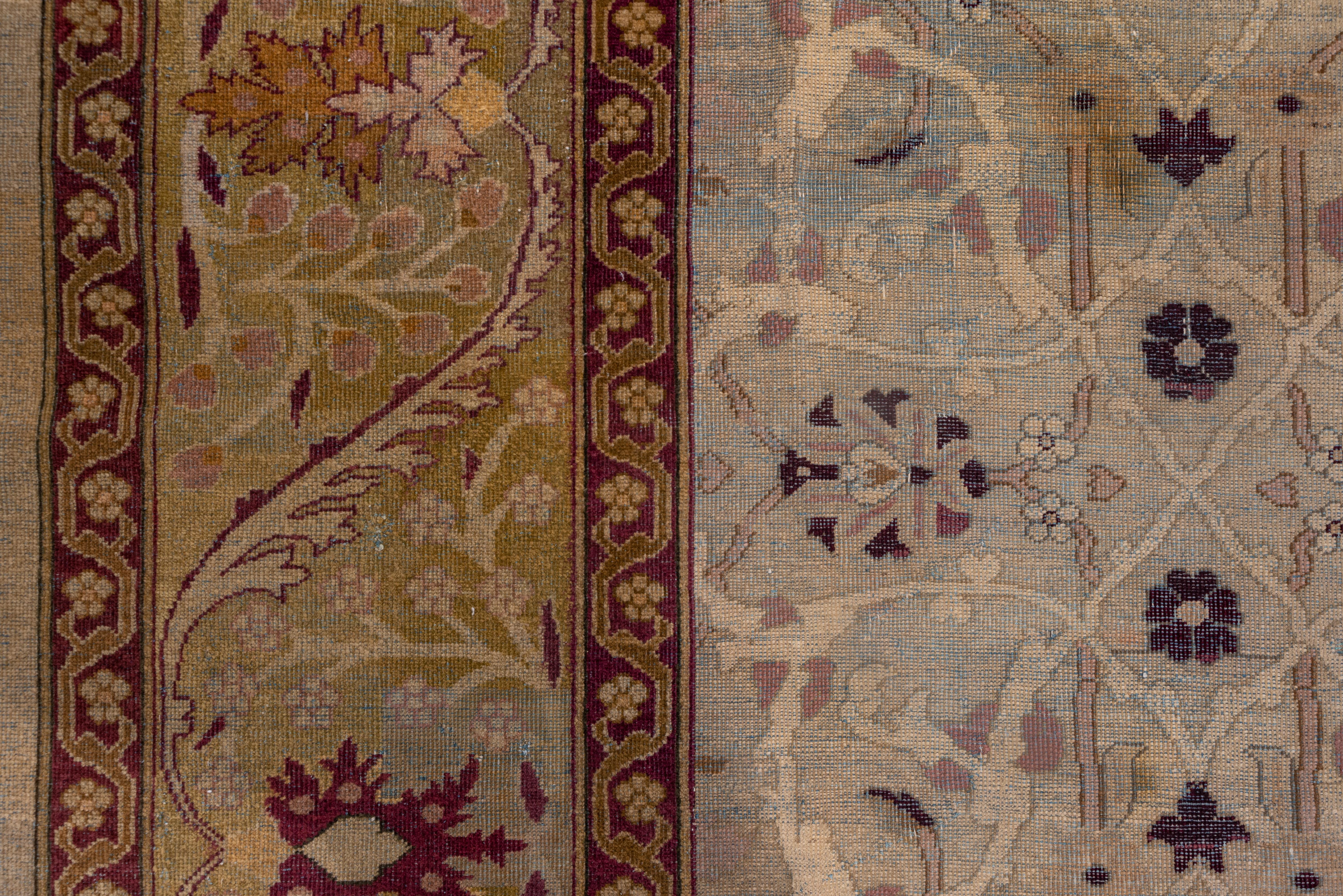 Antique Agra Carpet, circa 1900s In Good Condition In New York, NY