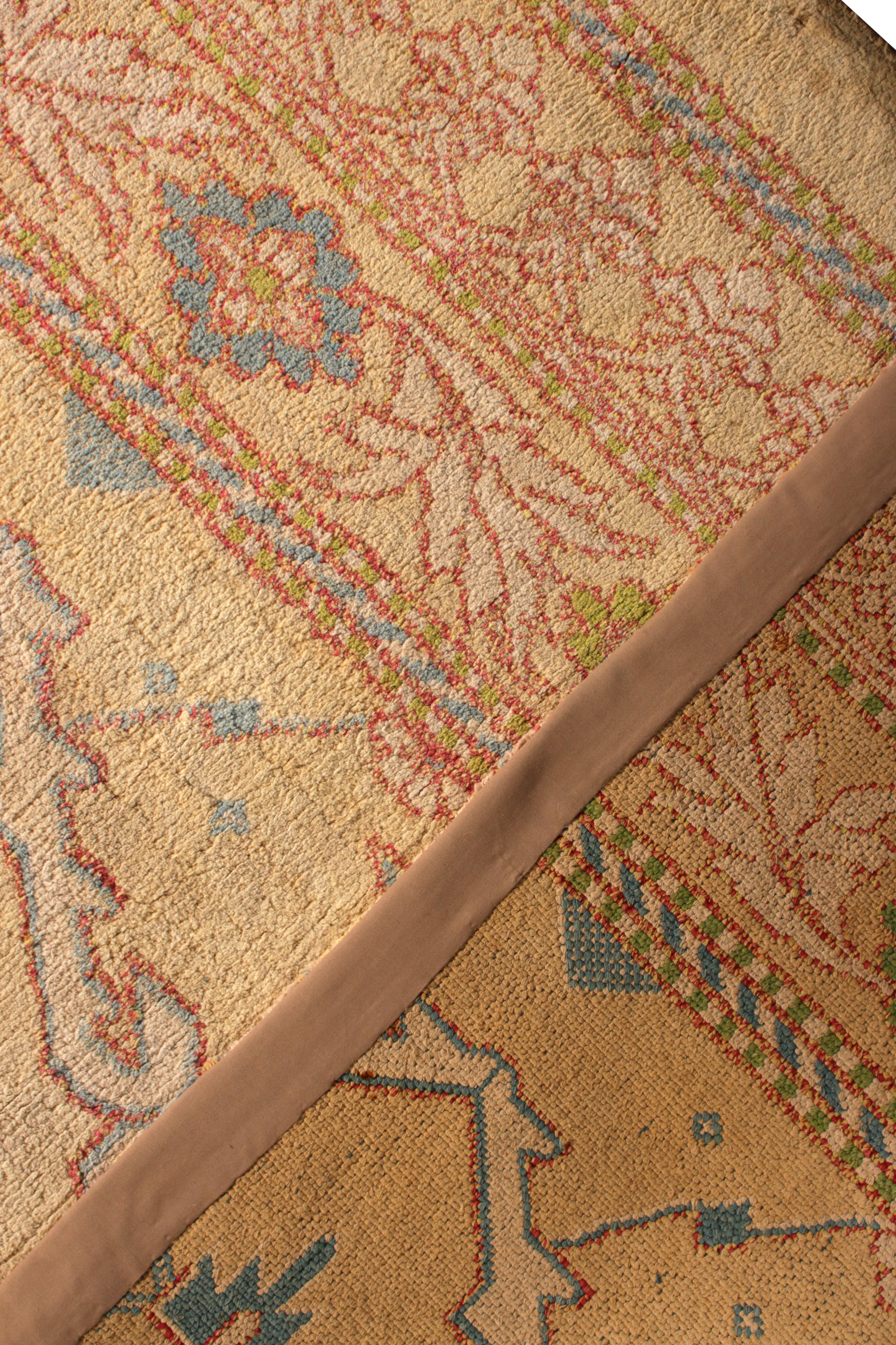 Antiker Agra Teppich Beige Rosa Blau Baumwolle Geometrisch Indisch Läufer von Rug & Kilim (Frühes 20. Jahrhundert) im Angebot