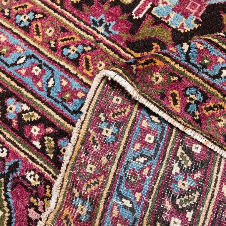 Antique Agra Rug from India with Palmette Pattern Handmade in Wool, circa 1900 In Excellent Condition For Sale In MADRID, ES