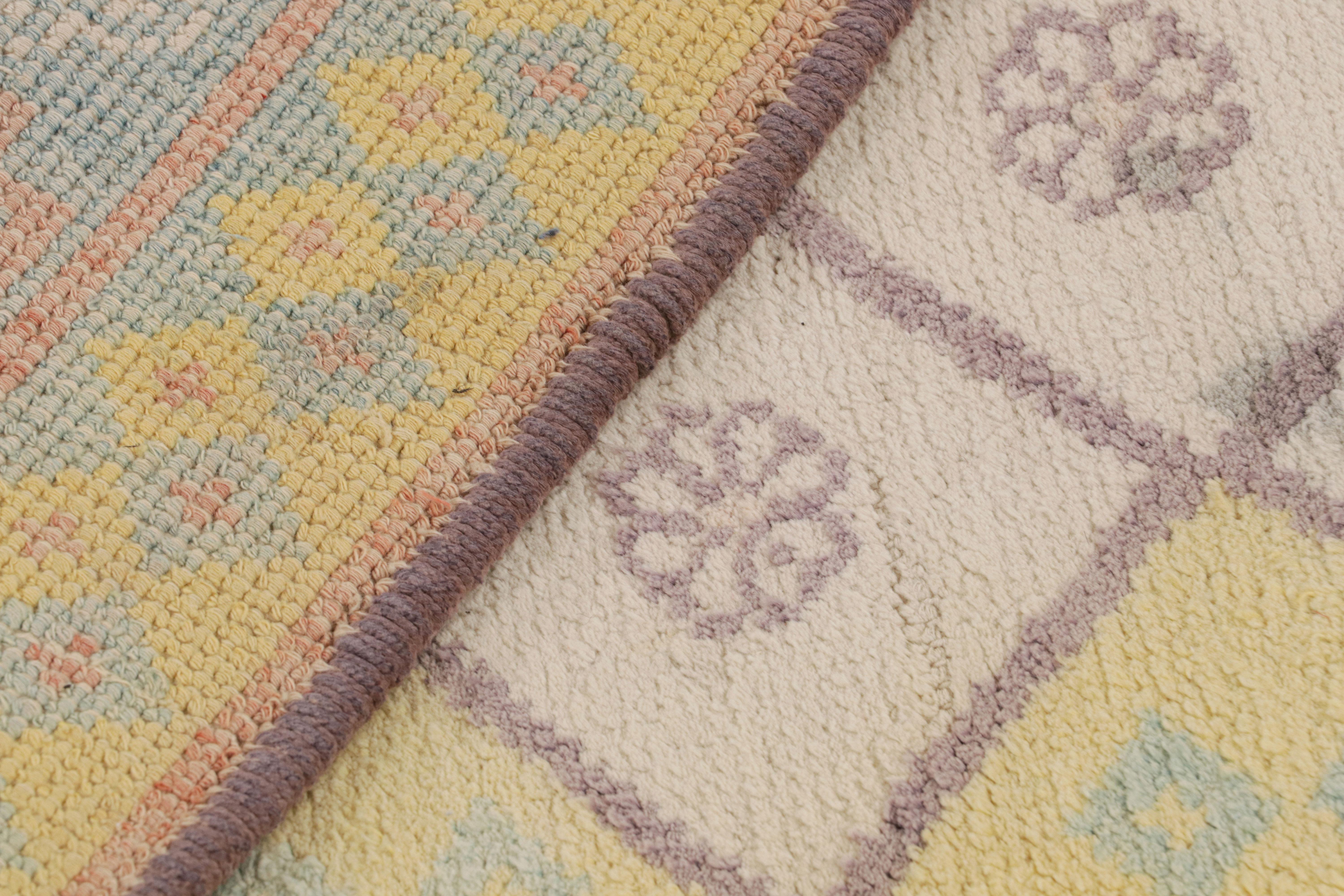 Cotton Antique Agra Rug in Cream Tones with Lattice & Floral Patterns, from Rug & Kilim For Sale