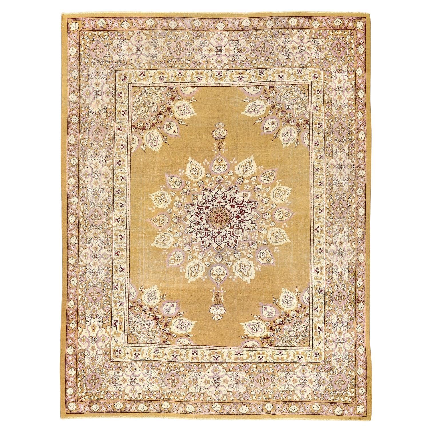 Antique Agra Rug - Size: 11'10 X 9'1