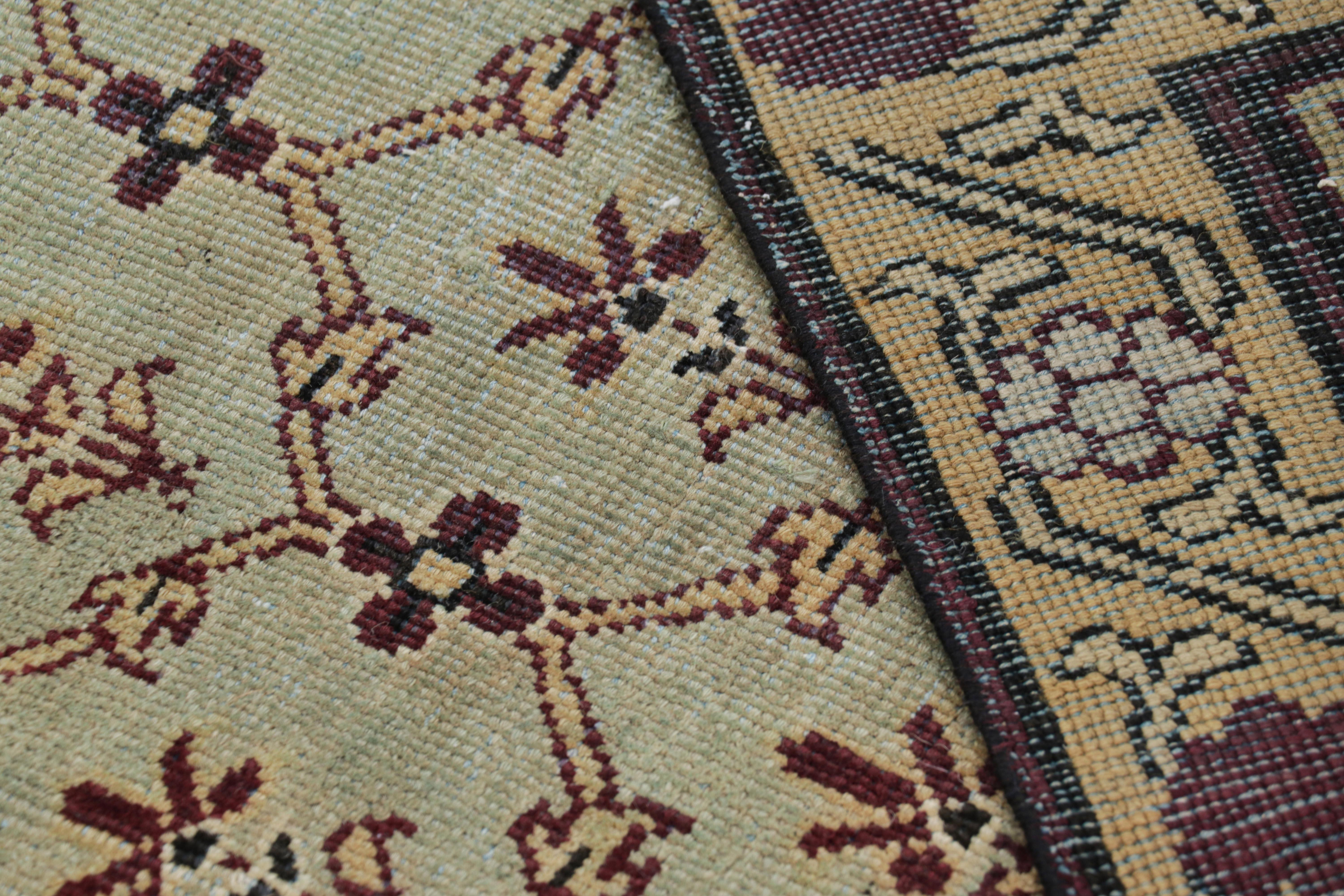 Tappeto antico Agra quadrato in blu e verde con motivi floreali  Rug & Kilim in vendita 1
