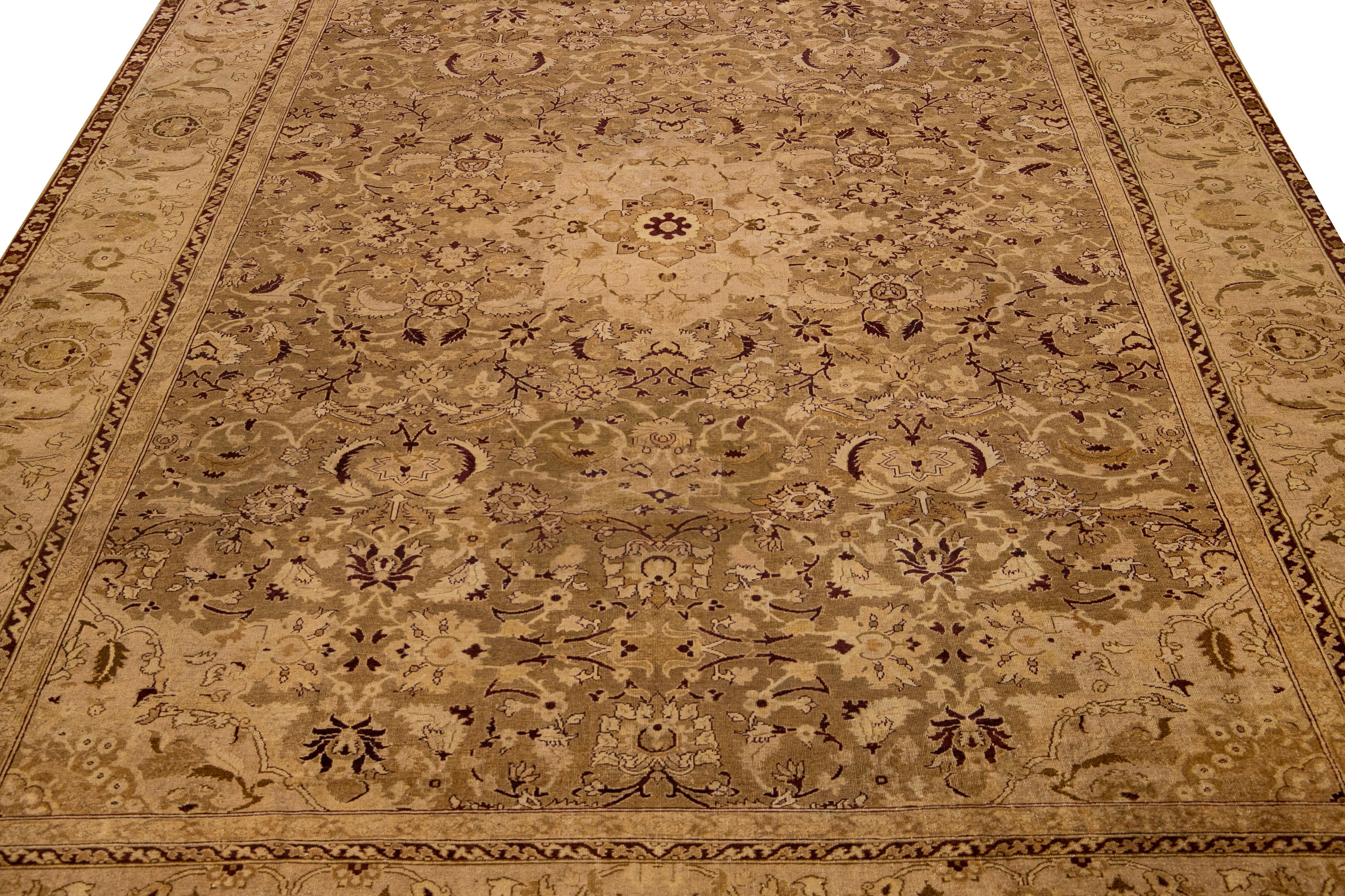 Anglo-Indian Antique Agra Tan Handmade Medallion Motif Wool Rug For Sale