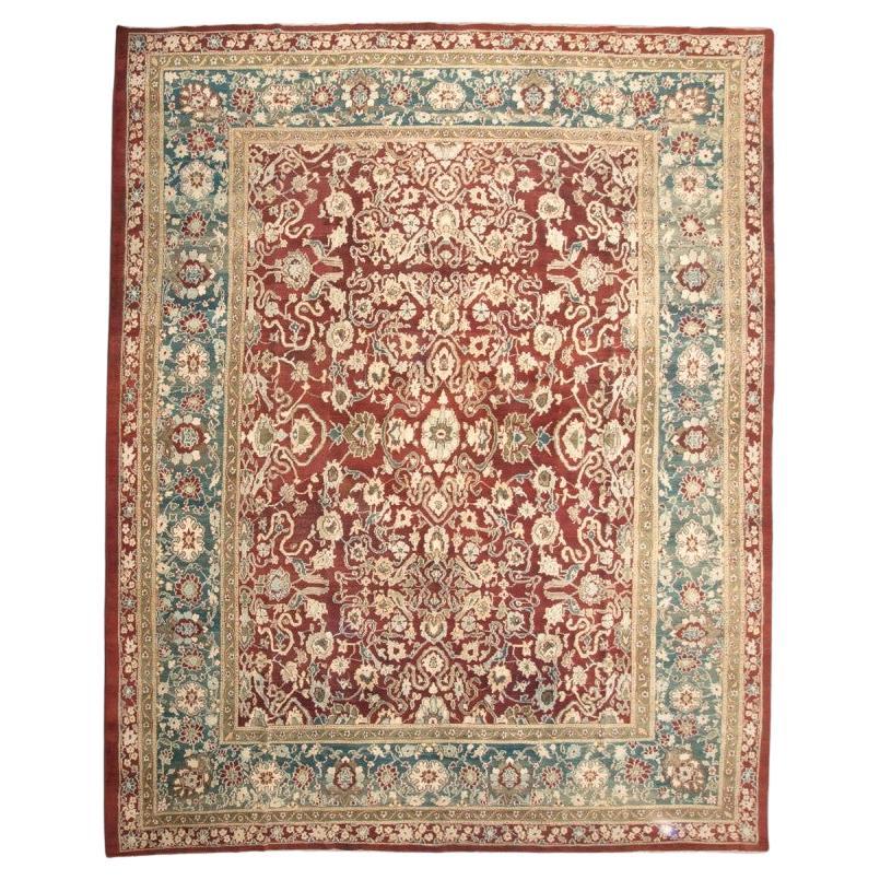Antique Agra Wool rug. Circa 1900. 4.30 x 3.60 m