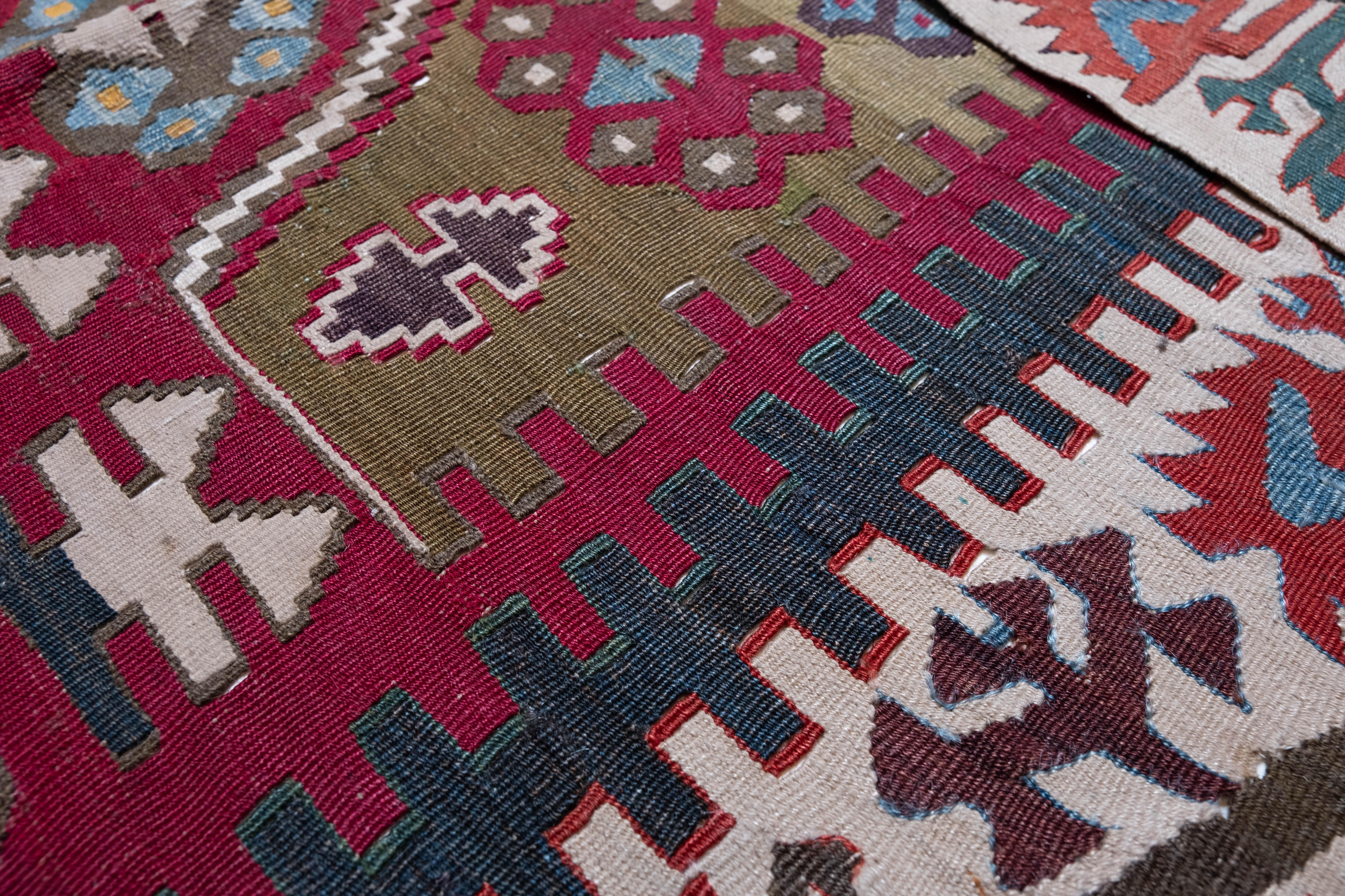 Antique Aksaray Kilim Rug Wool Old Central Anatolian Turkish Carpet In Good Condition For Sale In Tokyo, JP