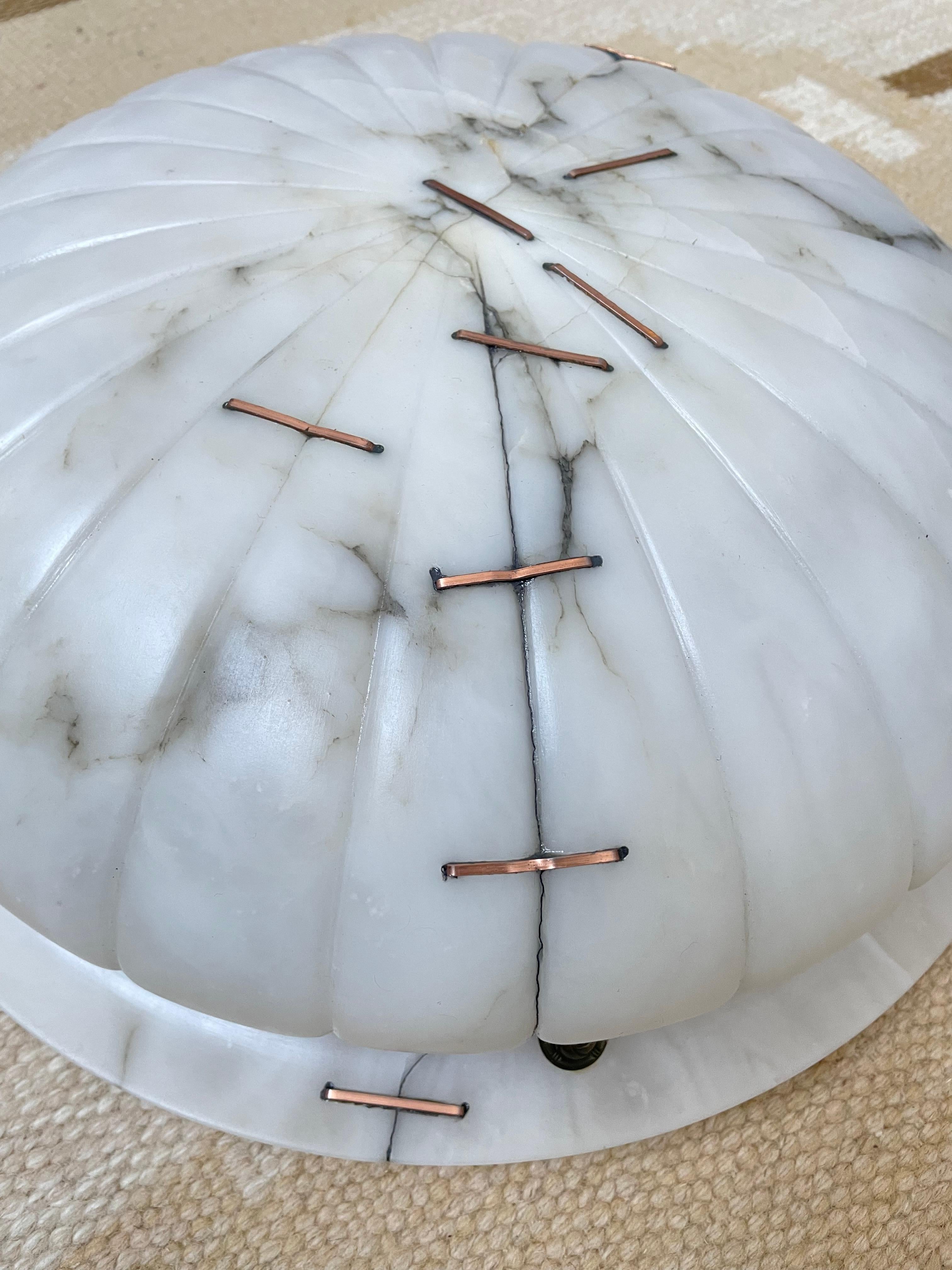 Araña Plafonnier Art Decó de Alabastro Antiguo en venta 12