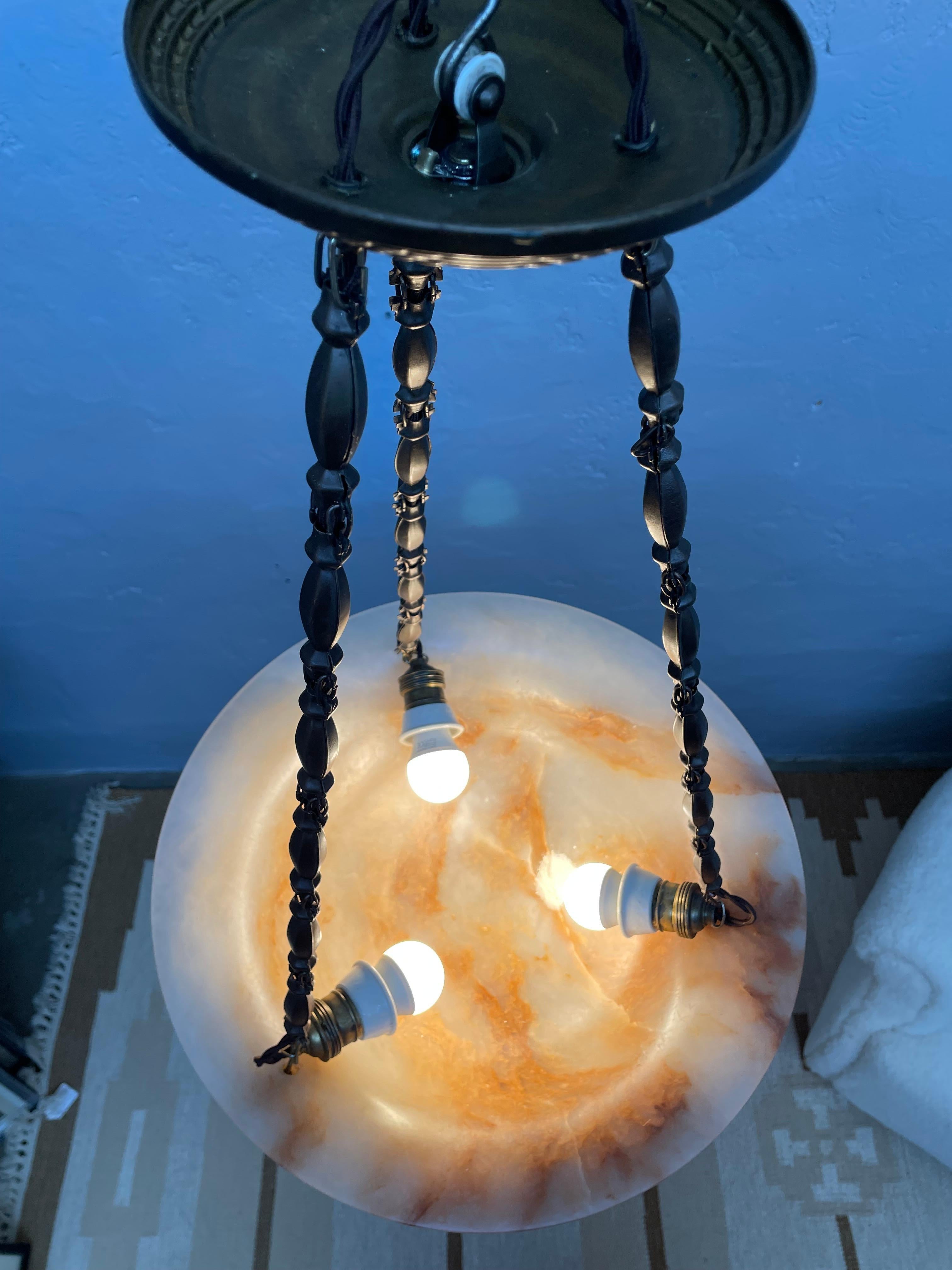 Antiker Alabaster Art Deco Plafonnier Kronleuchter (Dänisch) im Angebot