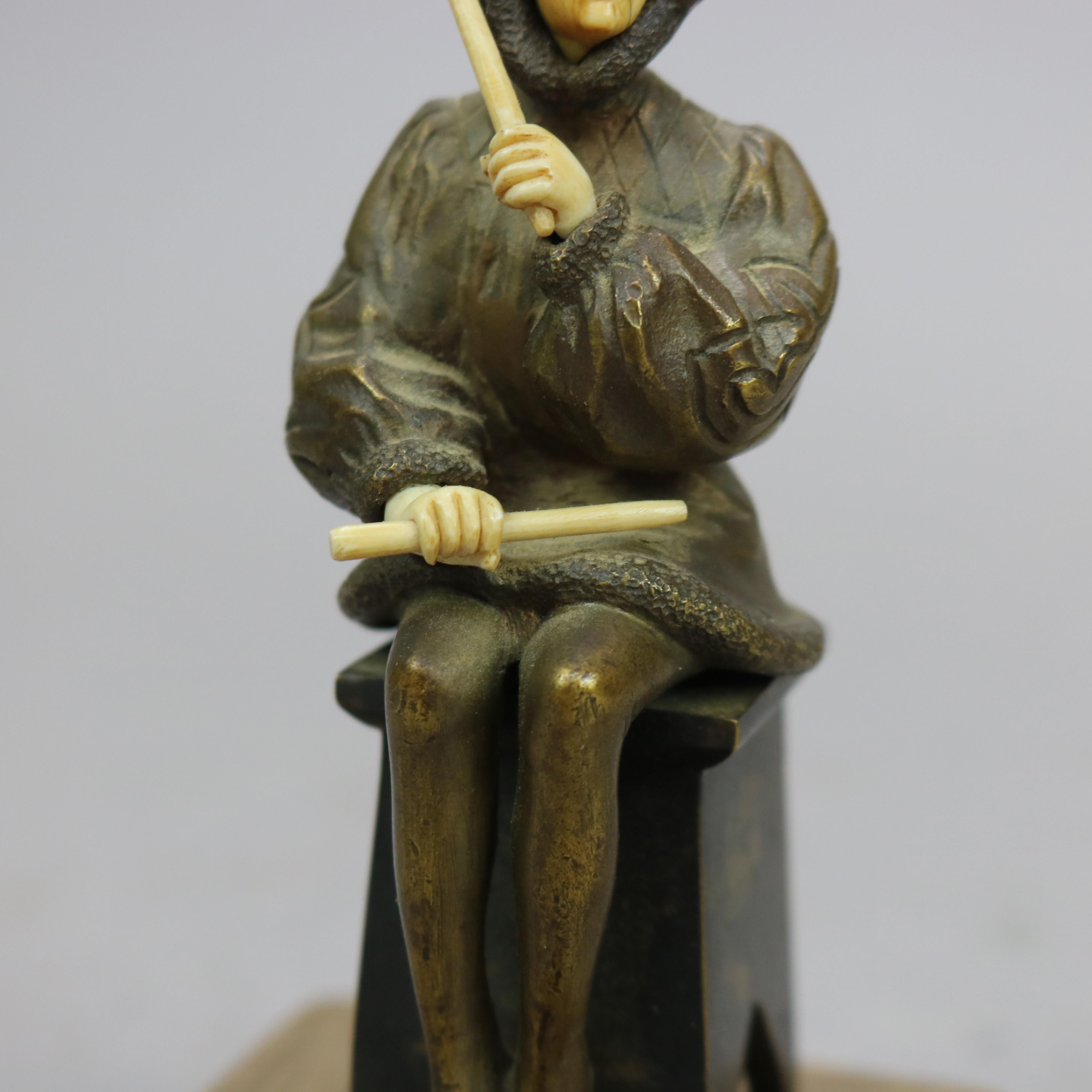 Antique Alabaster & Bronze Seated Sculpture of Performer, Signed Victor C1900 For Sale 4