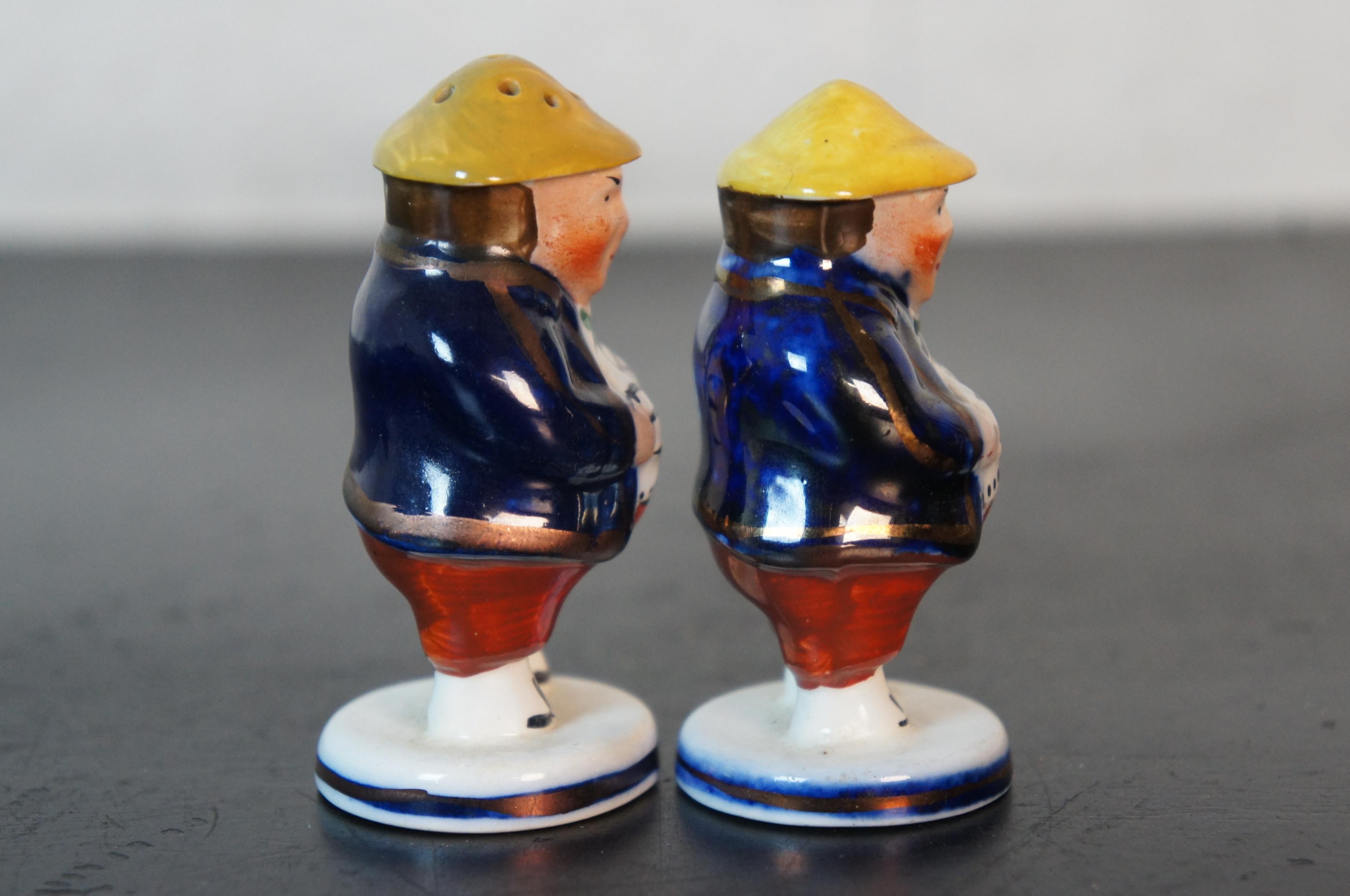 Antique Allertons English Toby John Bull Staffordshire Salt & Pepper Shakers In Good Condition In Dayton, OH