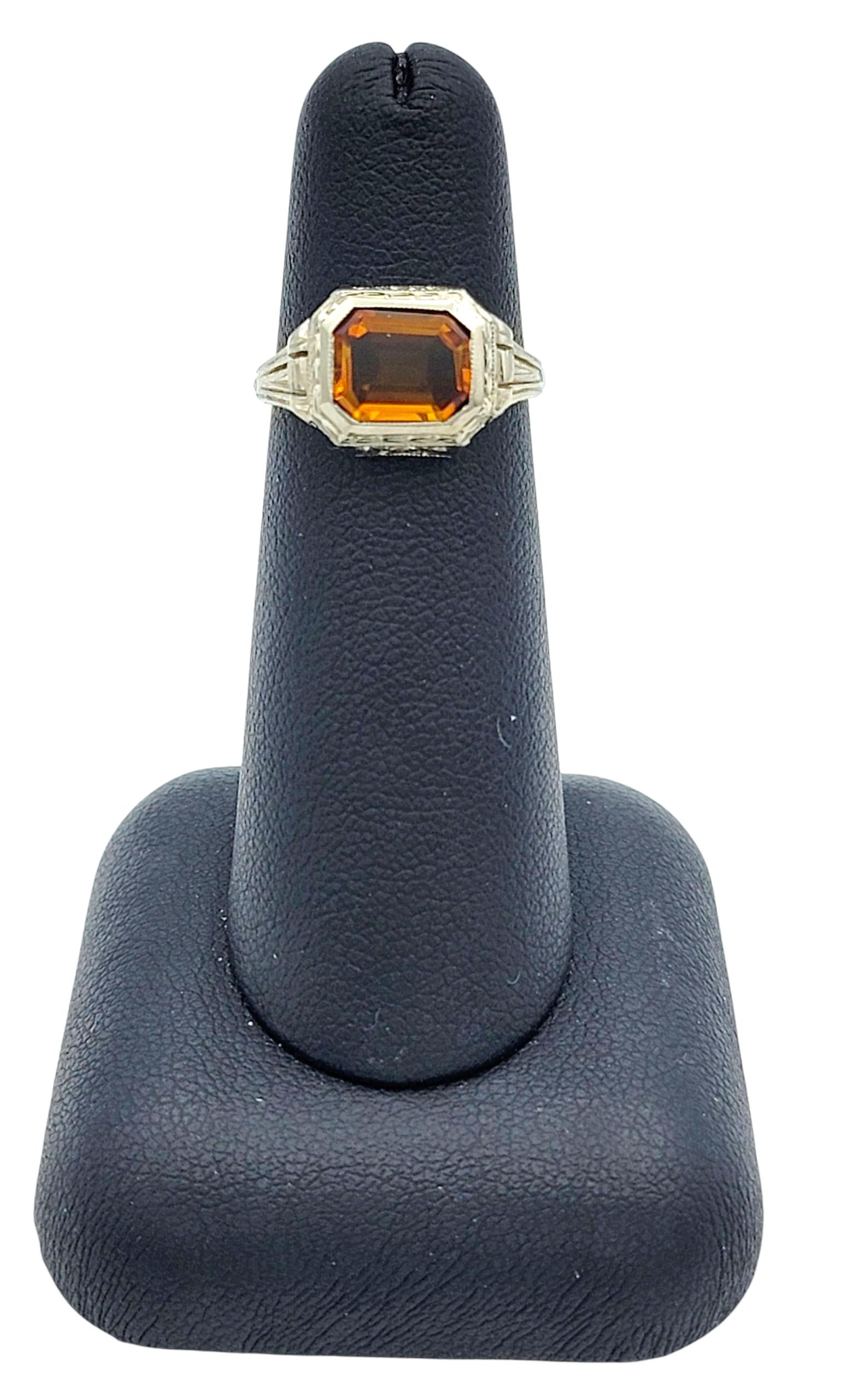 Bague ancienne Allsopp Brothers en or blanc 20 carats, citrine orange taille émeraude en vente 5