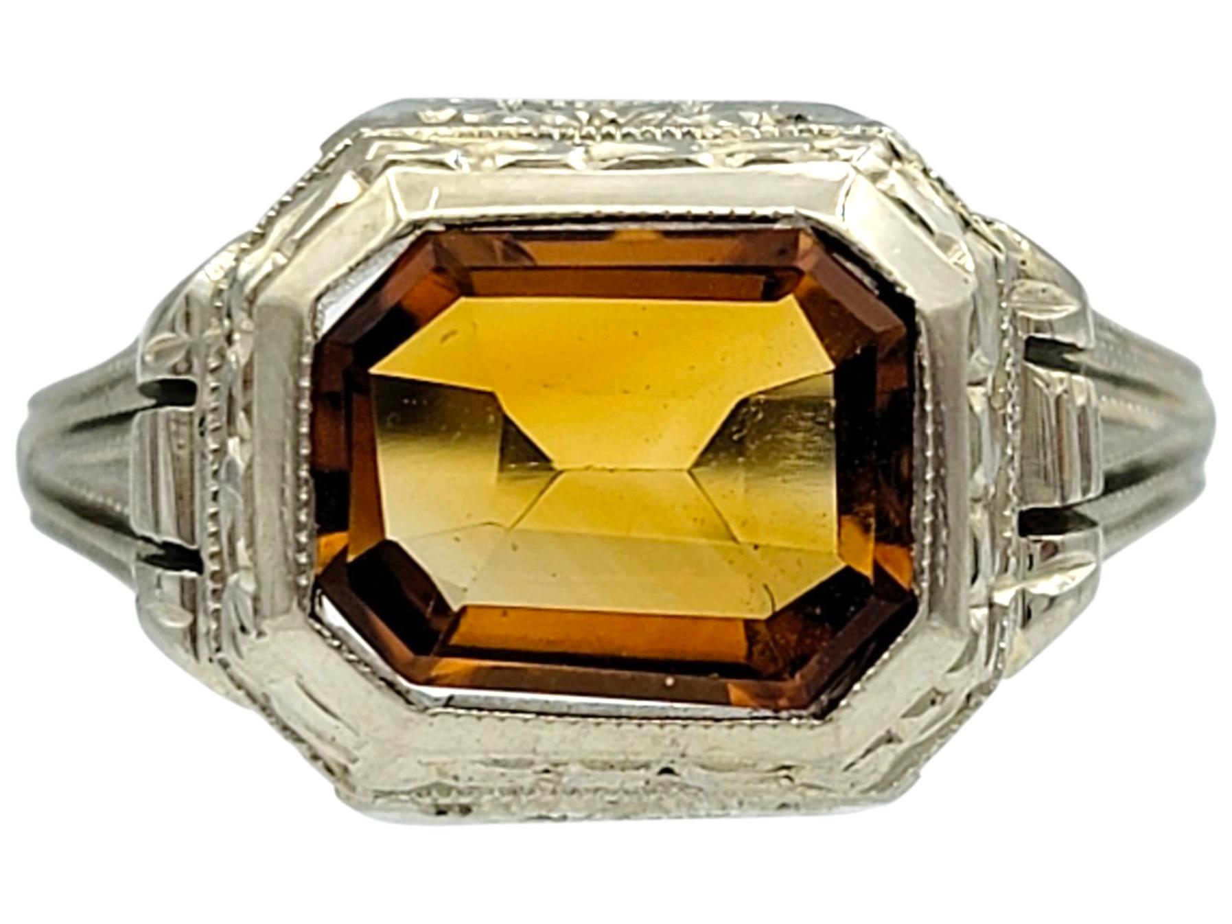 Taille émeraude Bague ancienne Allsopp Brothers en or blanc 20 carats, citrine orange taille émeraude en vente