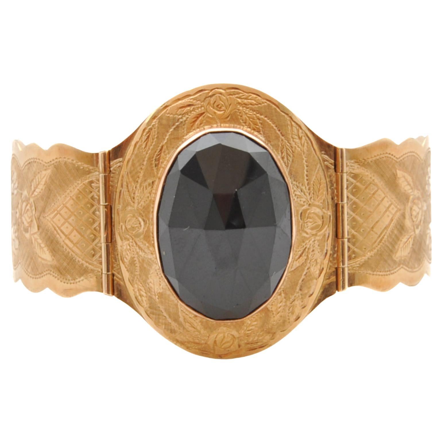 Antikes Almandine-Armband aus Granat und 14K Rosgold mit Gravur im Angebot