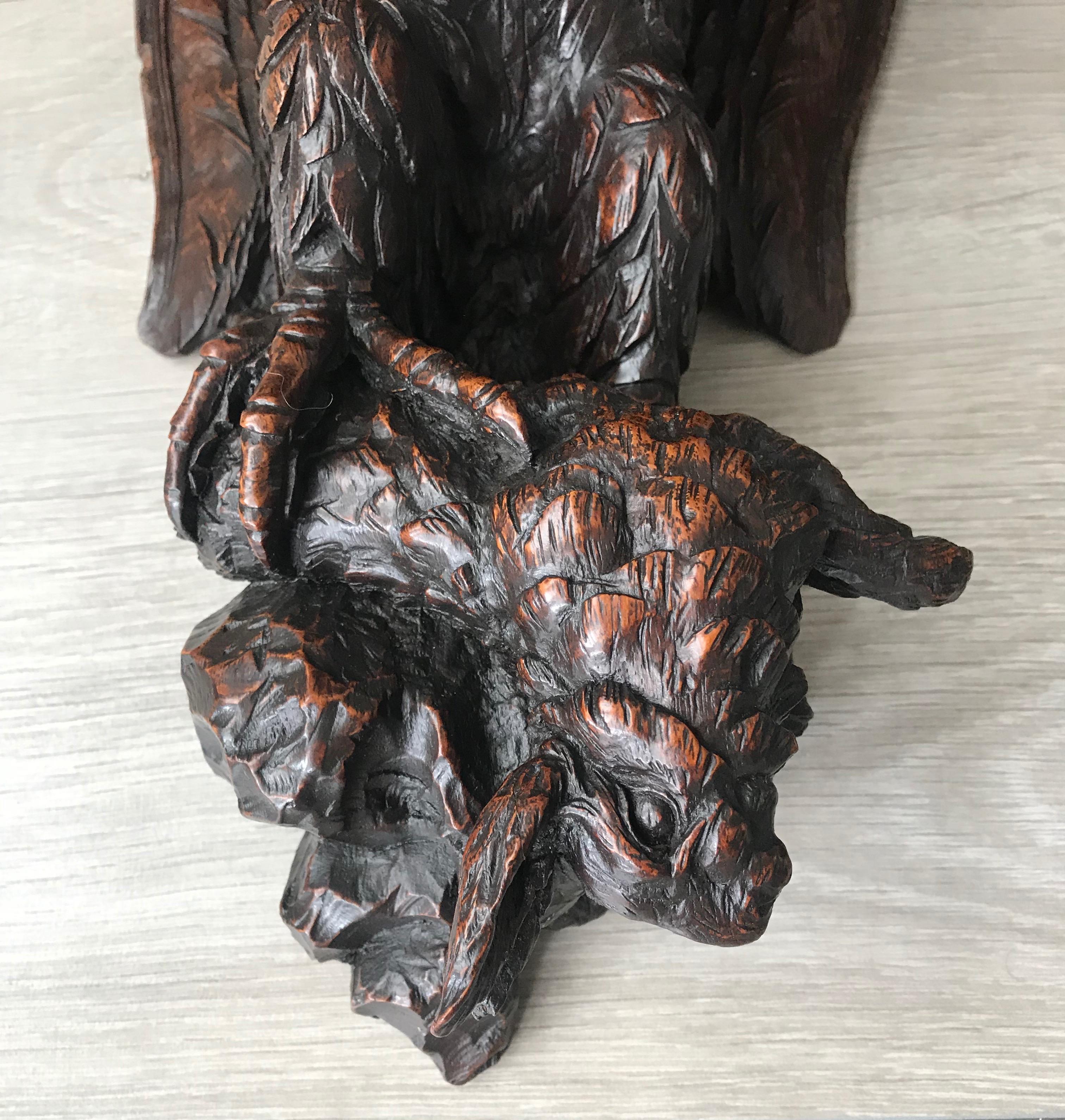 Antique & Amazing Pair of Carved Oak Wall Brackets or Consoles, Eagle Sculptures 4