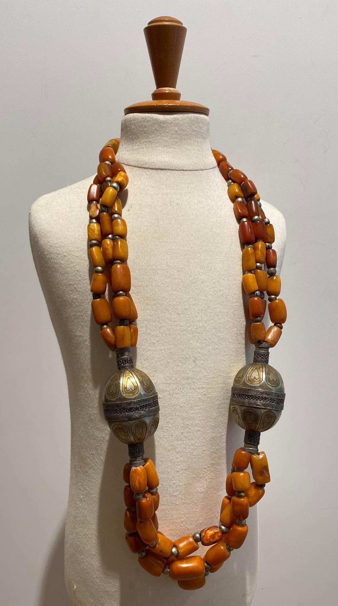  Antique Amber Necklace Yemen Afghanistan 18/19th Century Islamic Art silver  For Sale 6
