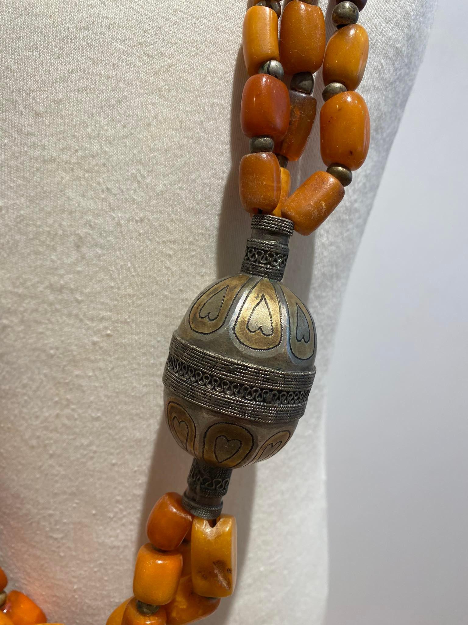  Antique Amber Necklace Yemen Afghanistan 18/19th Century Islamic Art silver  For Sale 12