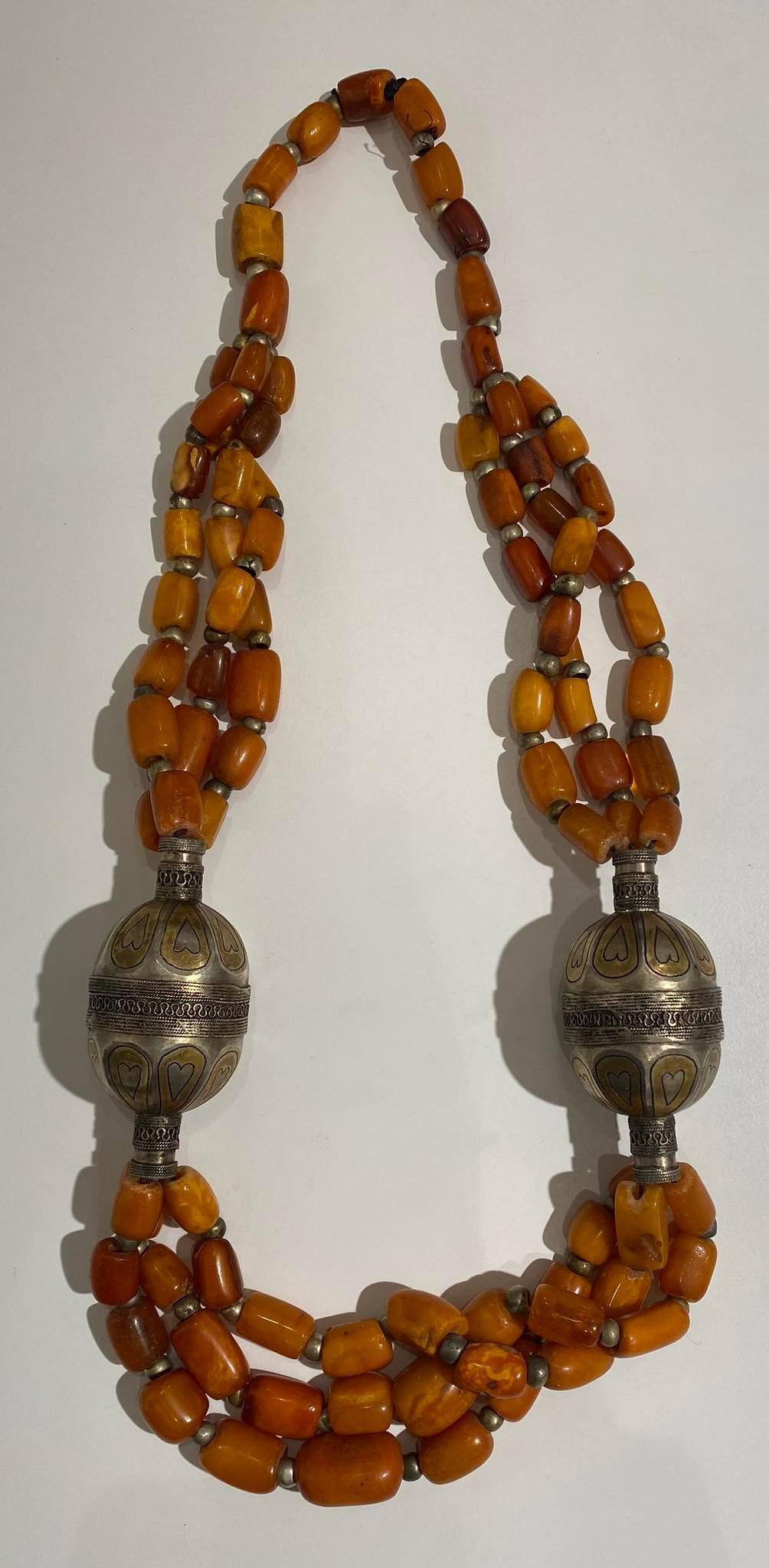 Yemeni  Antique Amber Necklace Yemen Afghanistan 18/19th Century Islamic Art silver  For Sale