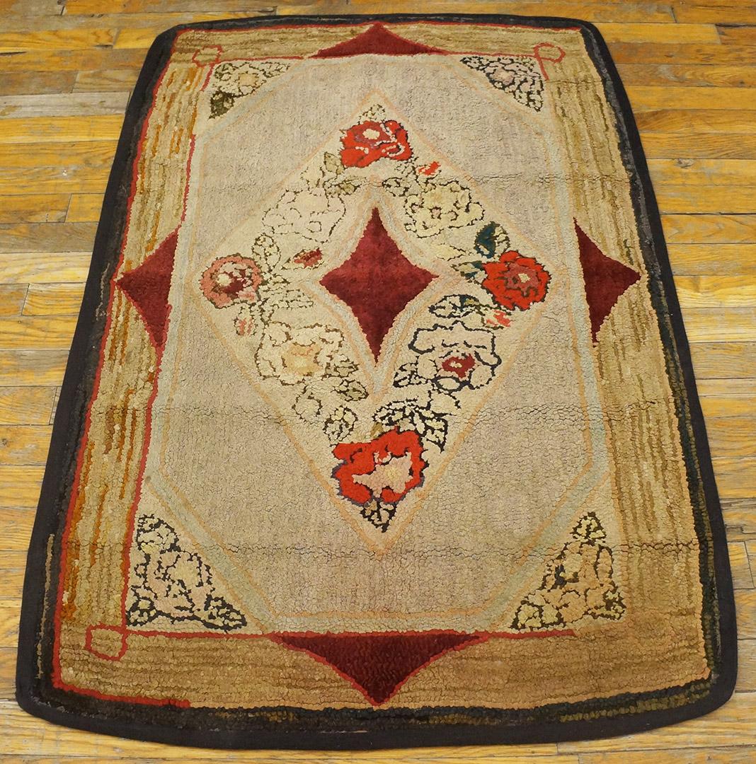 Antique Amercian hooked rug, size: 2'8