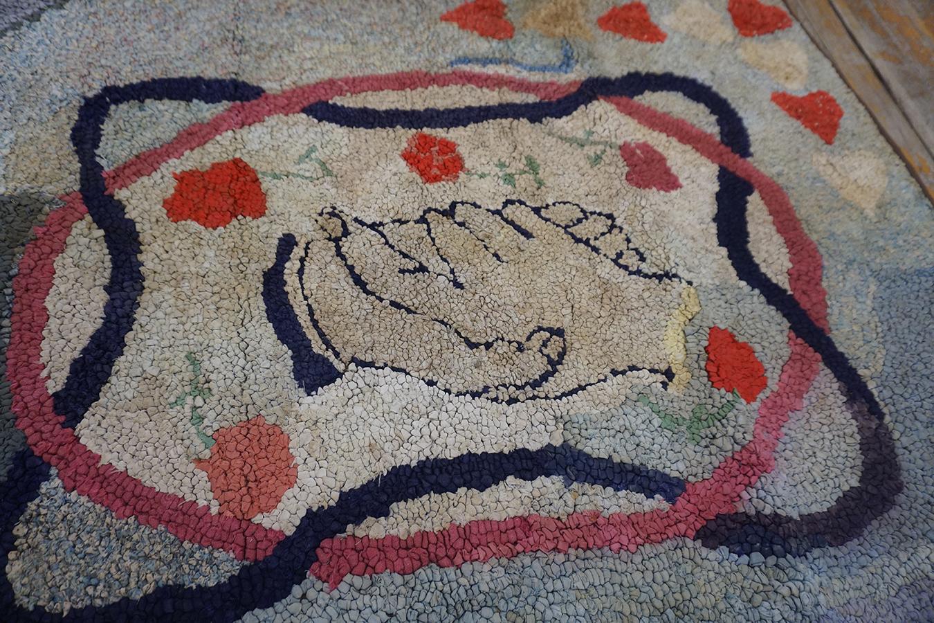 Hand-Woven Early 20th Century American Hooked Rug ( 2'9
