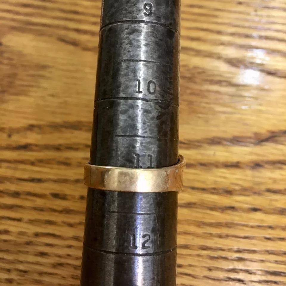 Antique American 10K GOLD SIgnet RIng 5.6 Gram Size 11 Engraved JGH For Sale 5
