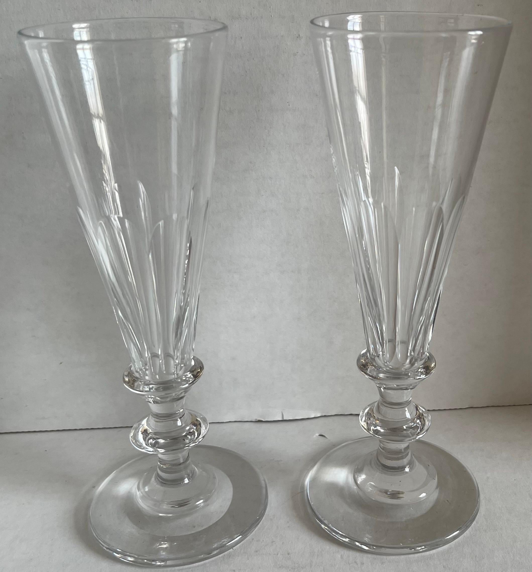 Americano Antico flute da champagne in vetro soffiato americano del 1850, set di 8 bicchieri in vendita