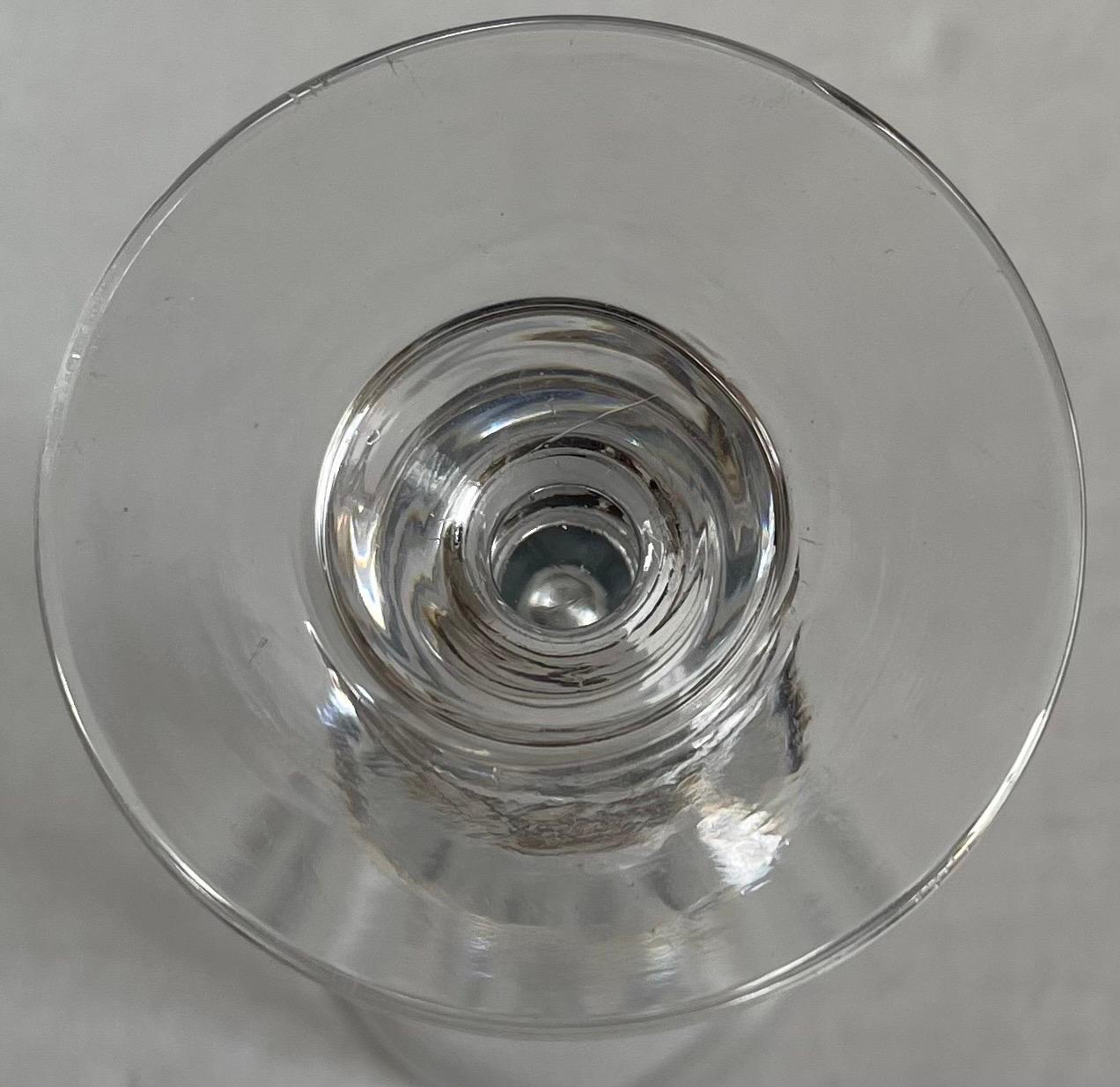 Antico flute da champagne in vetro soffiato americano del 1850, set di 8 bicchieri in vendita 1