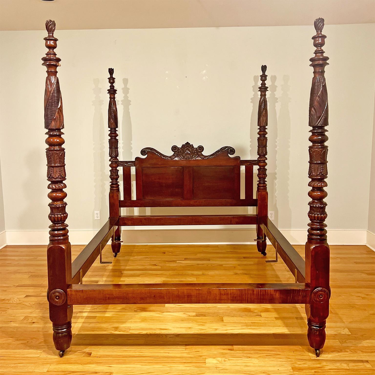 Federal Antique American 4 Poster Acanthus Carved Southern Bed in Mahogany, c. 1820 For Sale