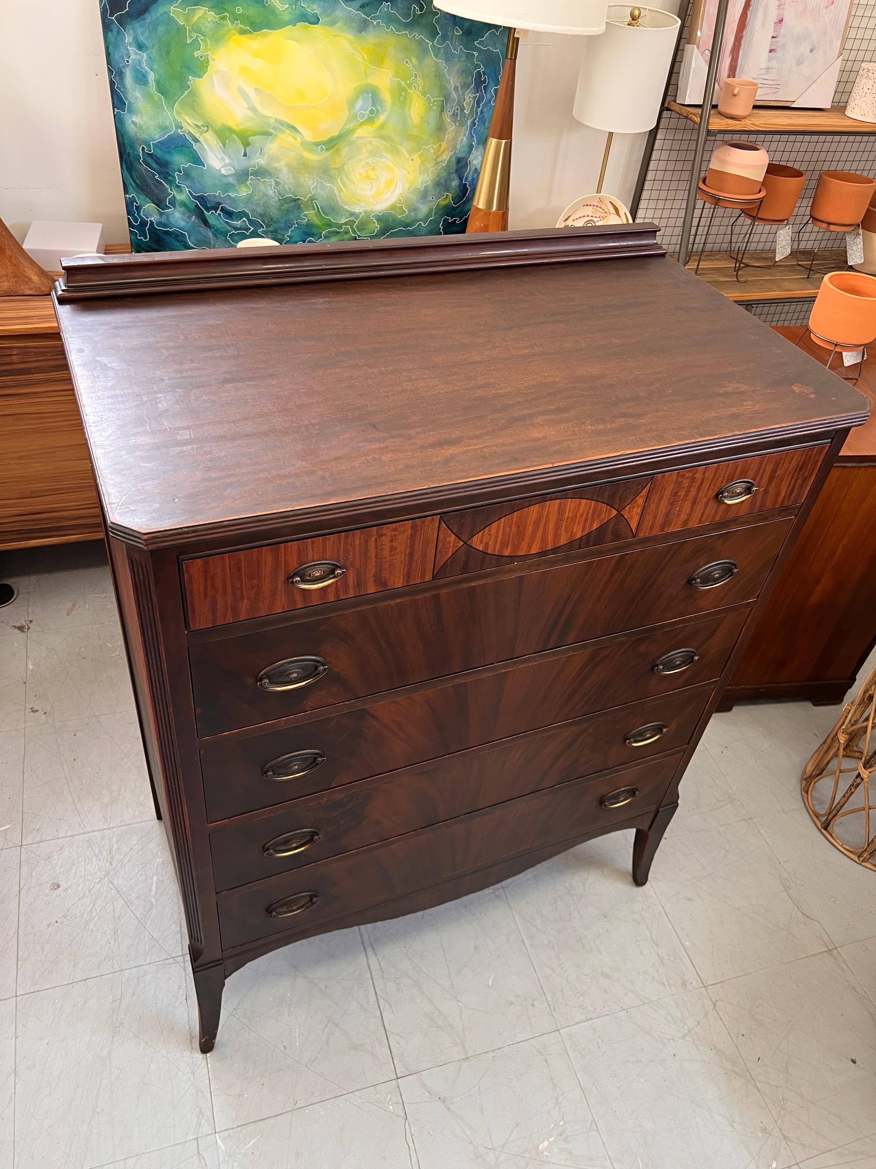 Antique American 5 Drawer Dresser or Chest with Flame Mahogany Wooden Drawer For Sale 2
