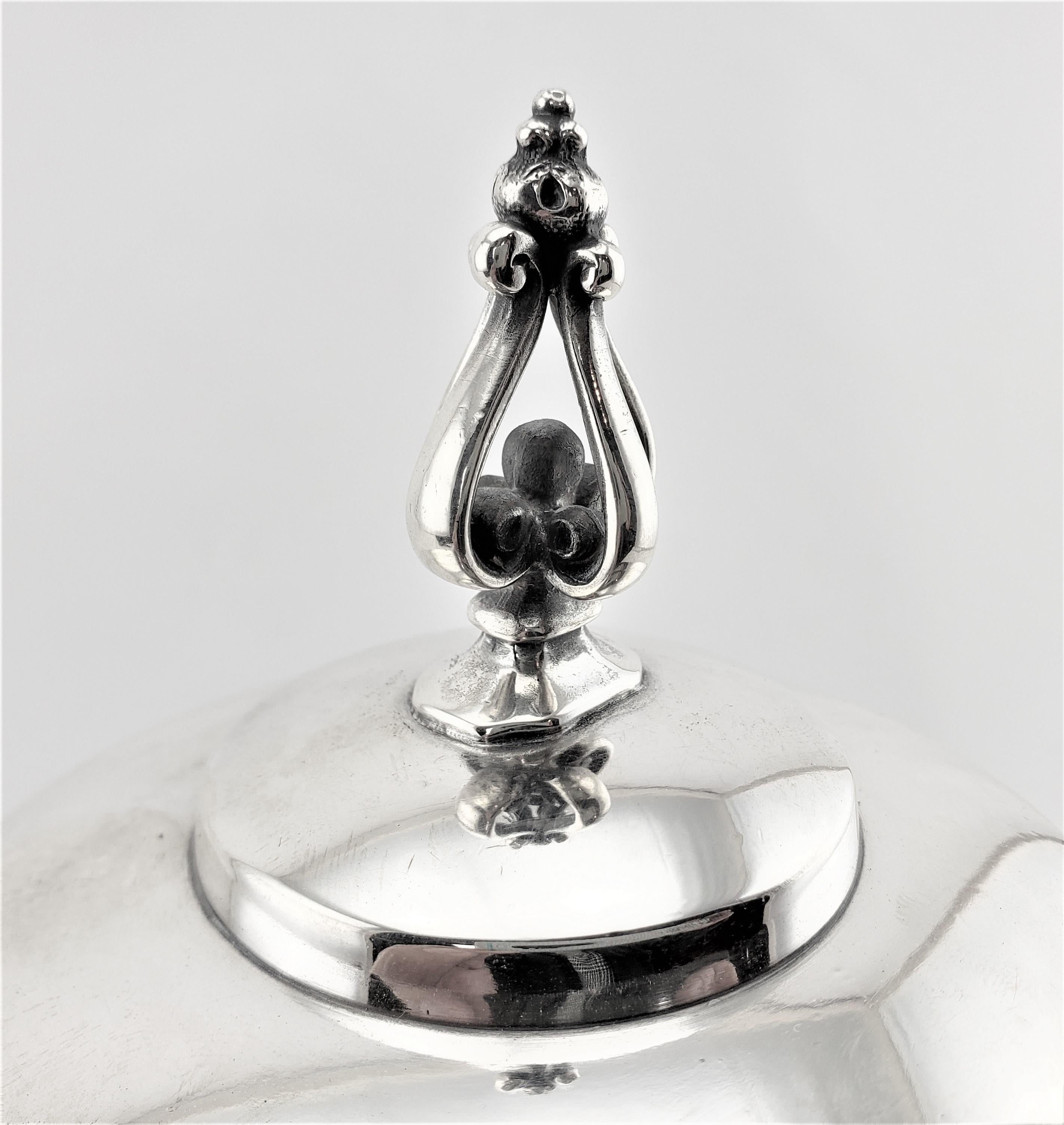 Ancienne urne à eau chaude américaine en métal argenté du mouvement esthétique américain en vente 4