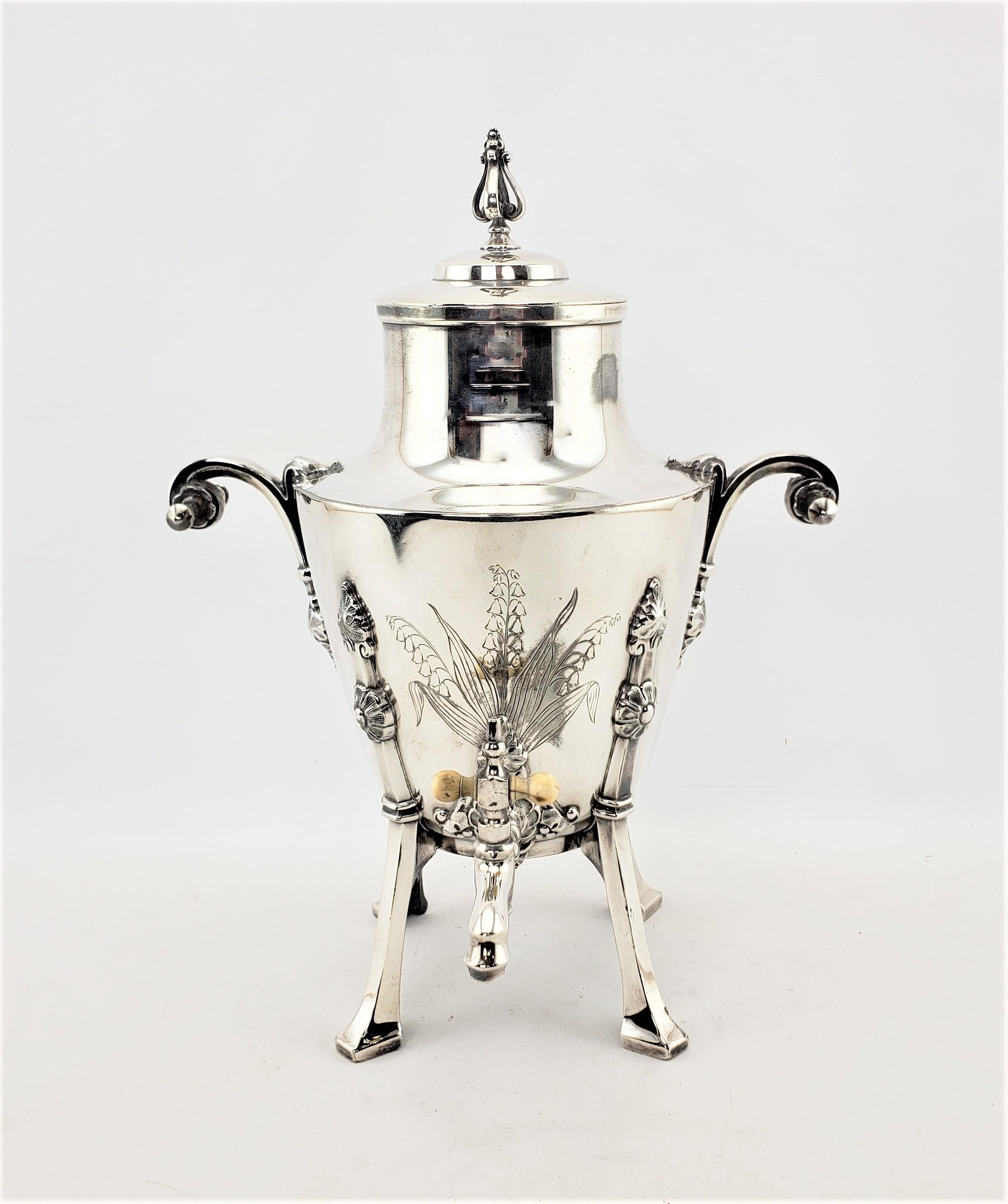Antique Aesthetic Movement Silver Plated Hot Water Urn with Floral Decoration In Good Condition For Sale In Hamilton, Ontario