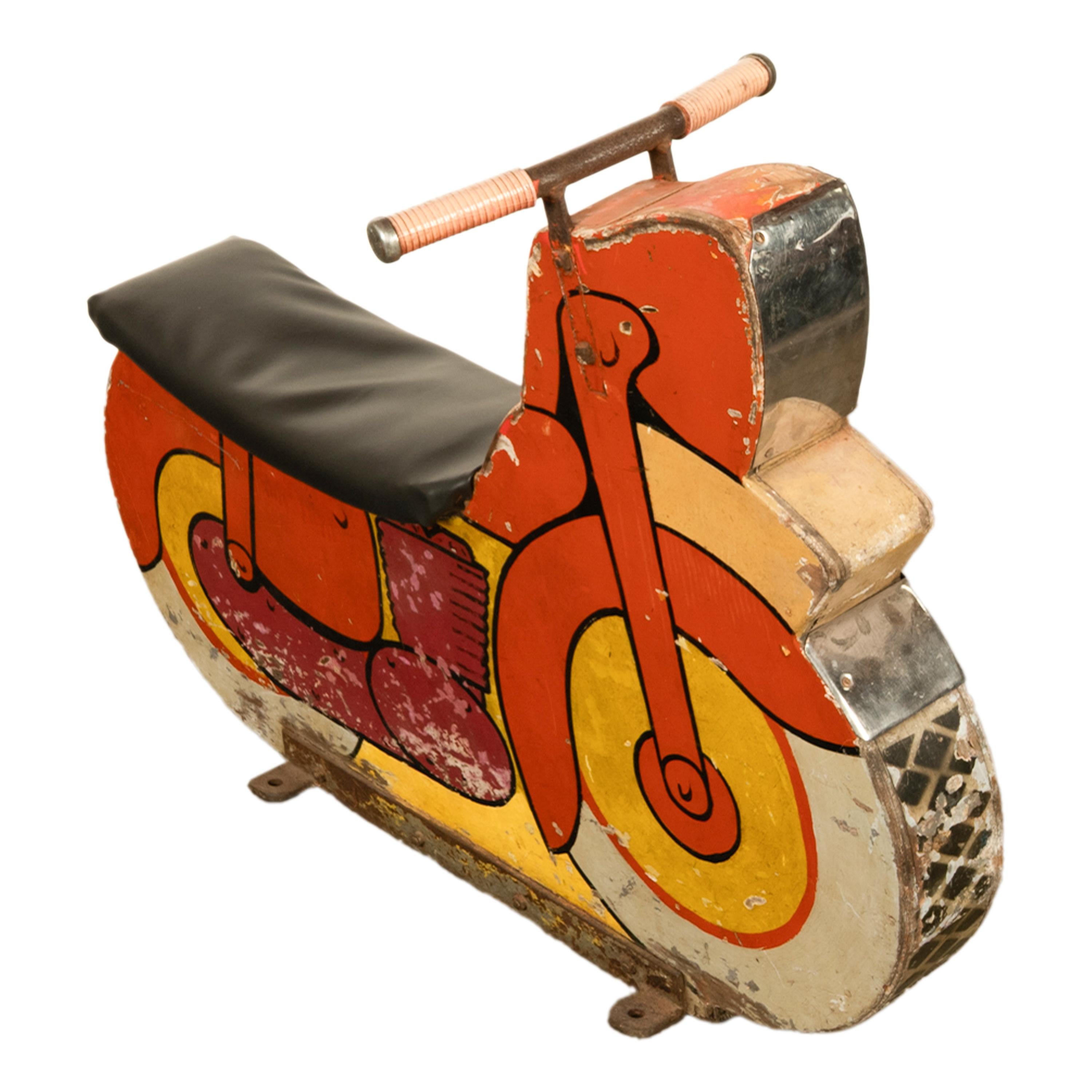 Antike amerikanische Amusement Park Motorrad bemalte Karussell Karnevalsfahrt 1940er Jahre (Moderne der Mitte des Jahrhunderts) im Angebot