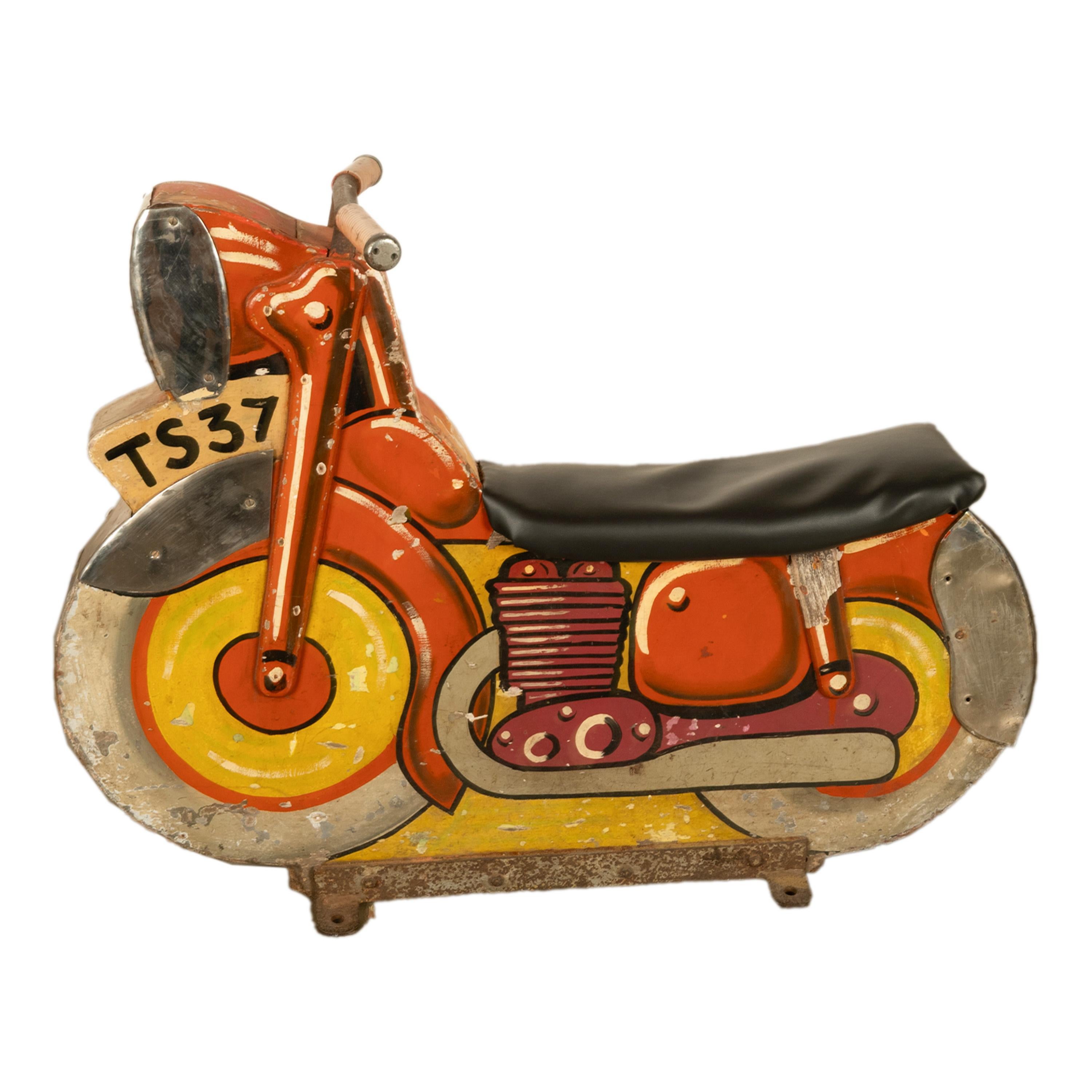 Antike amerikanische Amusement Park Motorrad bemalte Karussell Karnevalsfahrt 1940er Jahre im Angebot 2