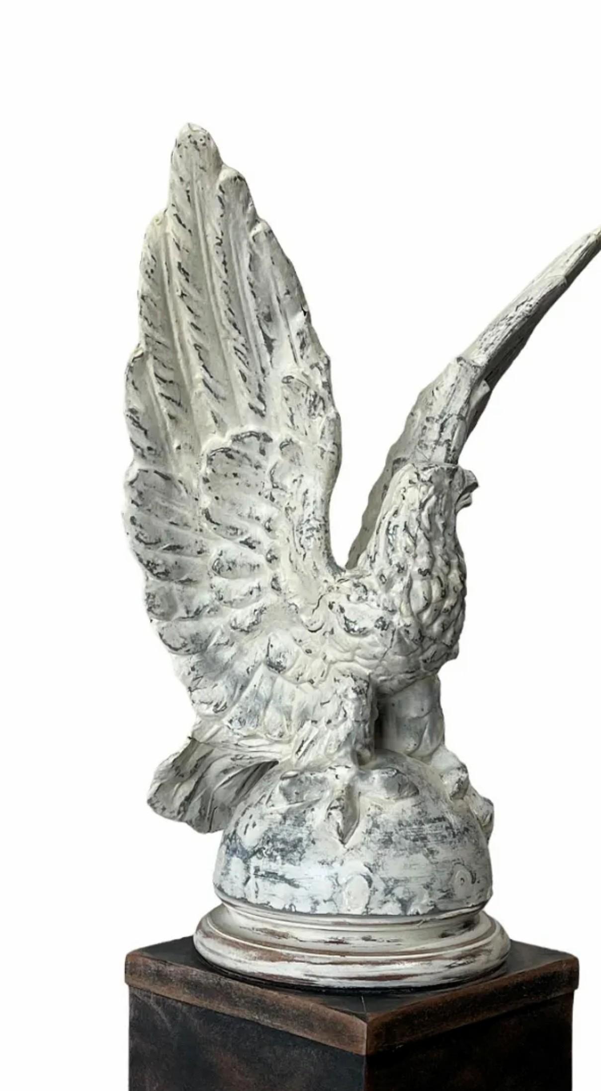 Antique American Architectural Painted Metal Eagle Finial on Pedestal Stand In Distressed Condition For Sale In Forney, TX