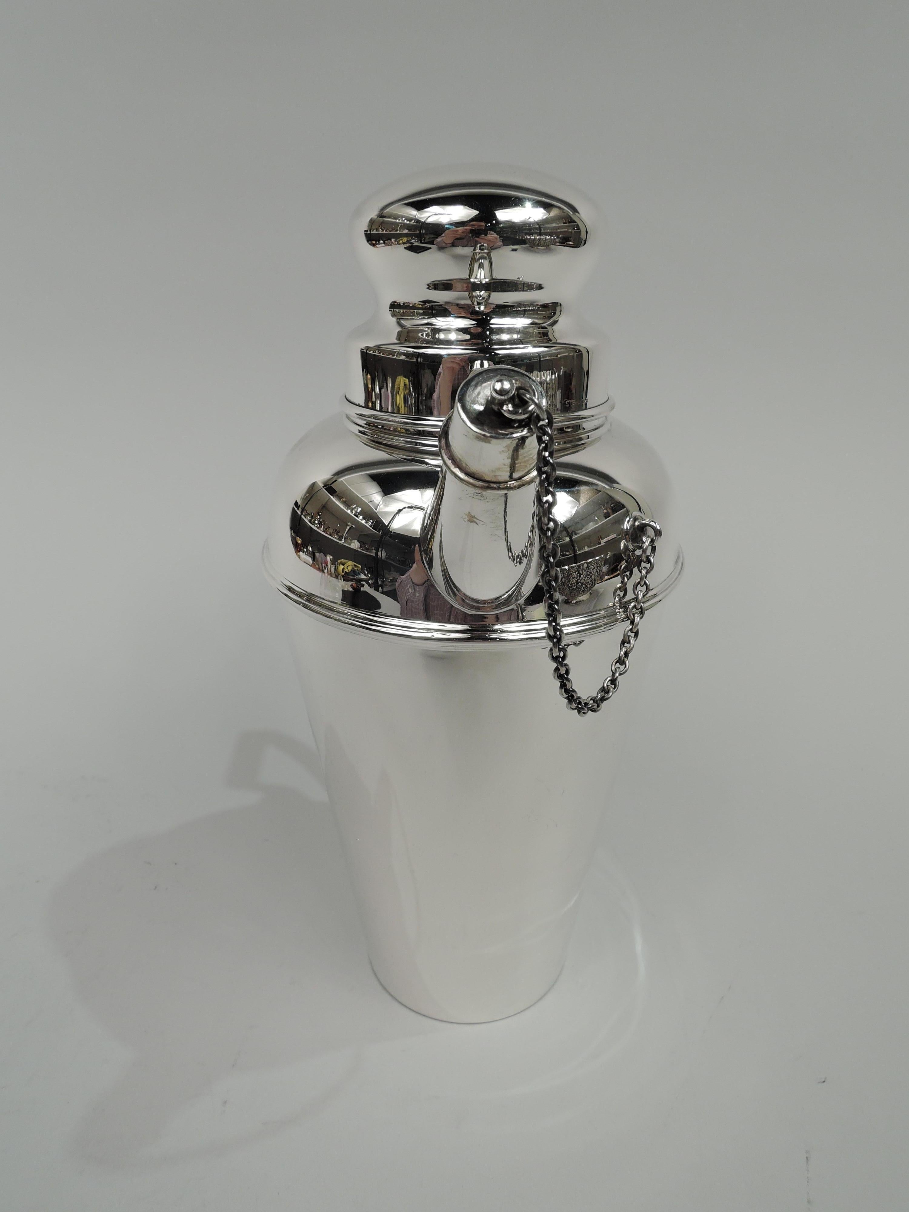 Antique American Art Deco Sterling Silver Cocktail Shaker In Good Condition In New York, NY